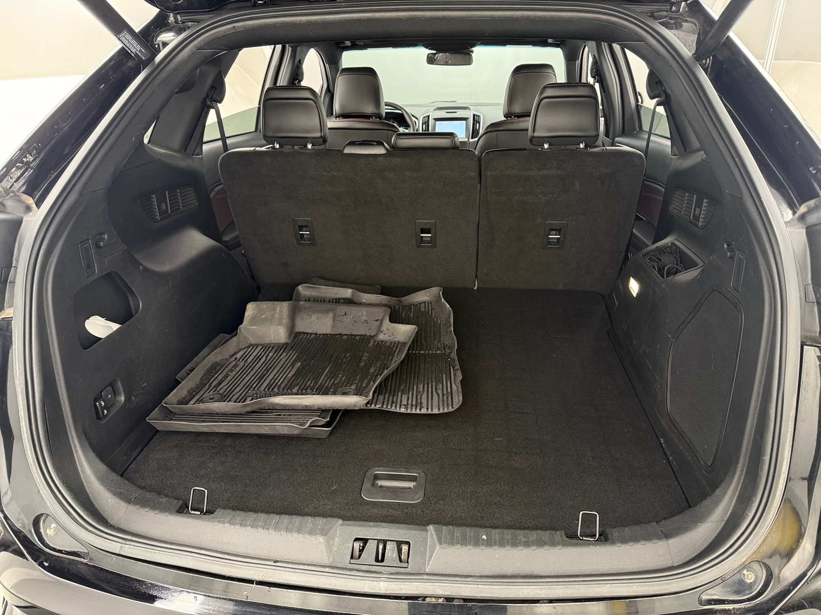 Thumbnail: 2020 Ford Edge - 6