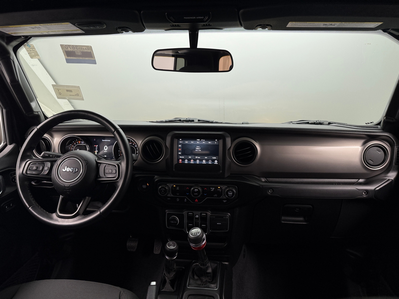 Thumbnail: 2021 Jeep Gladiator - 3