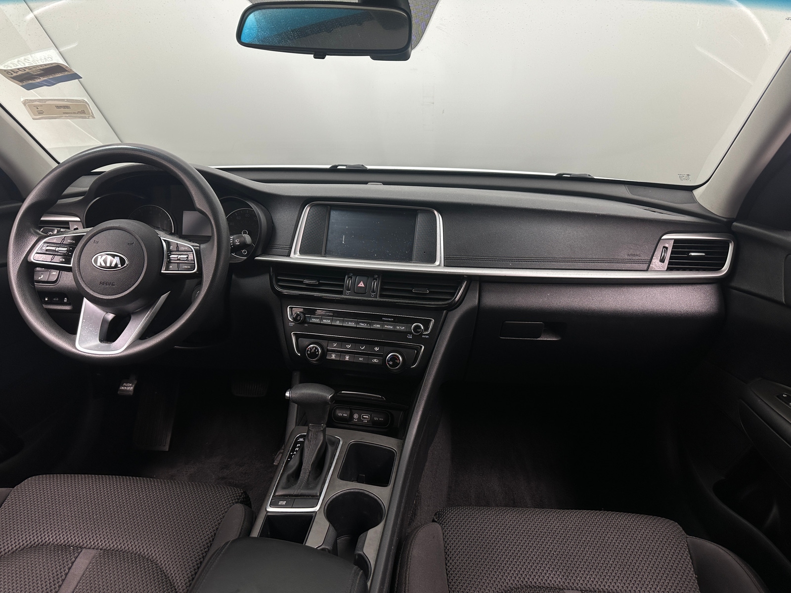 Thumbnail: 2020 Kia Optima - 3