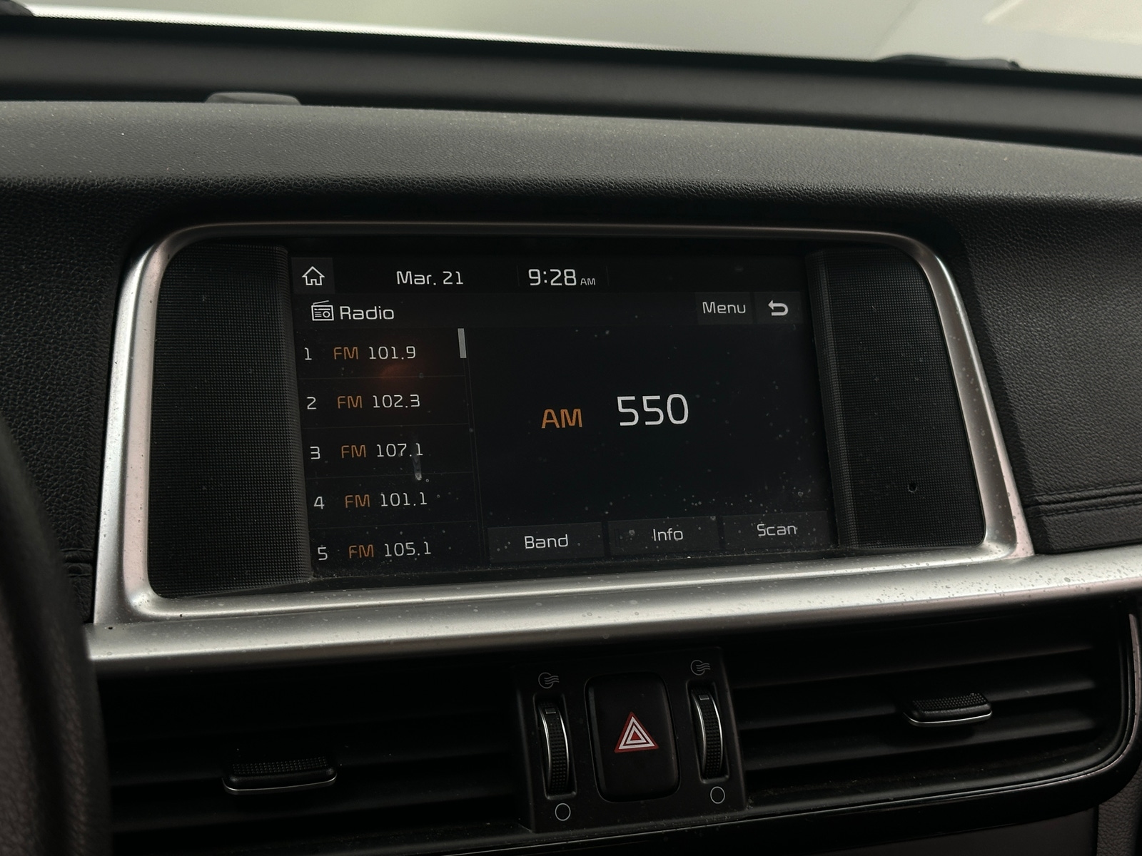 Thumbnail: 2020 Kia Optima - 4