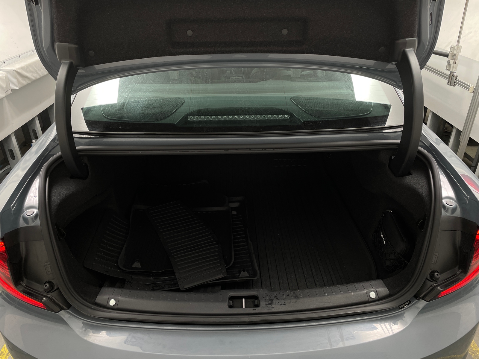 Thumbnail: 2023 Volvo S90 - 6