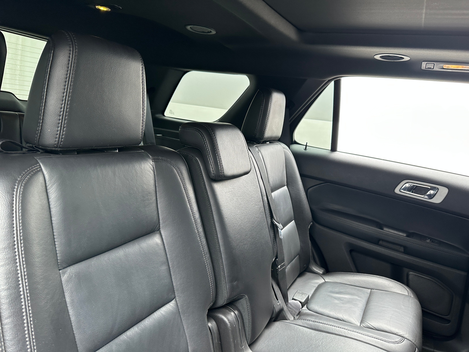 Thumbnail: 2015 Ford Explorer - 5