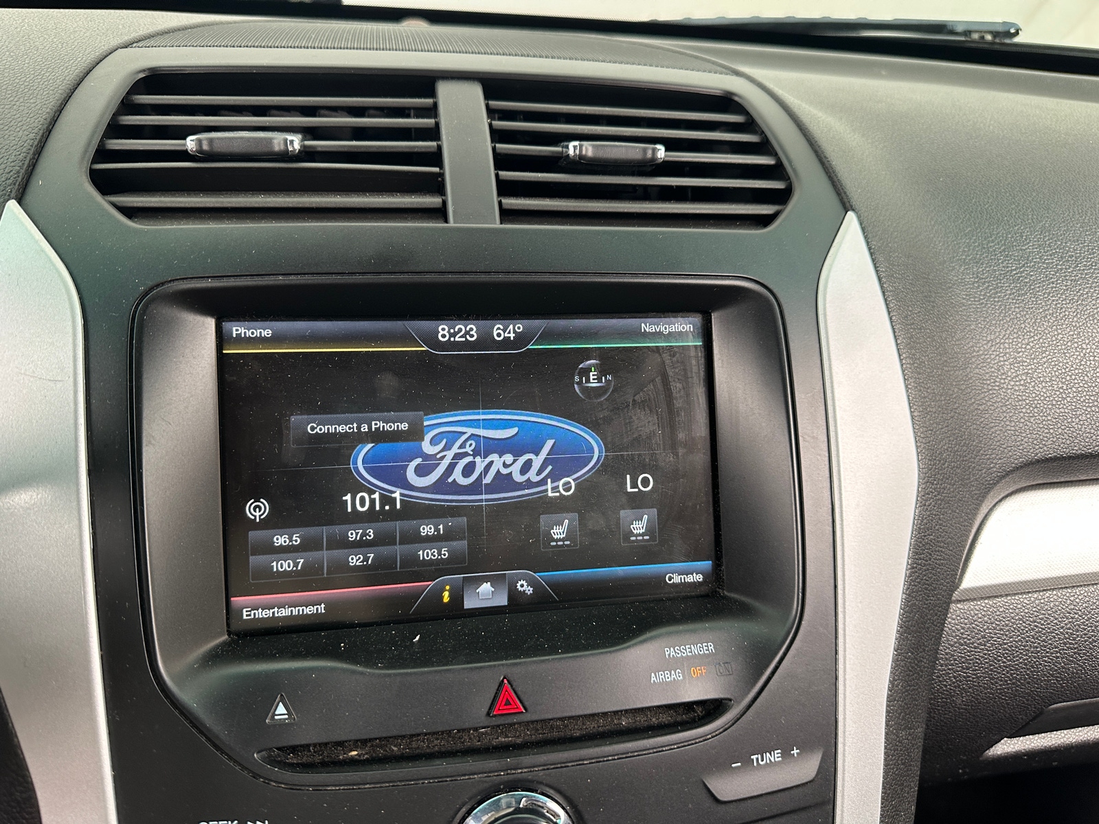 Thumbnail: 2015 Ford Explorer - 3