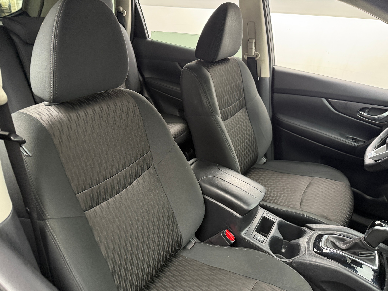 Thumbnail: 2020 Nissan Rogue - 2