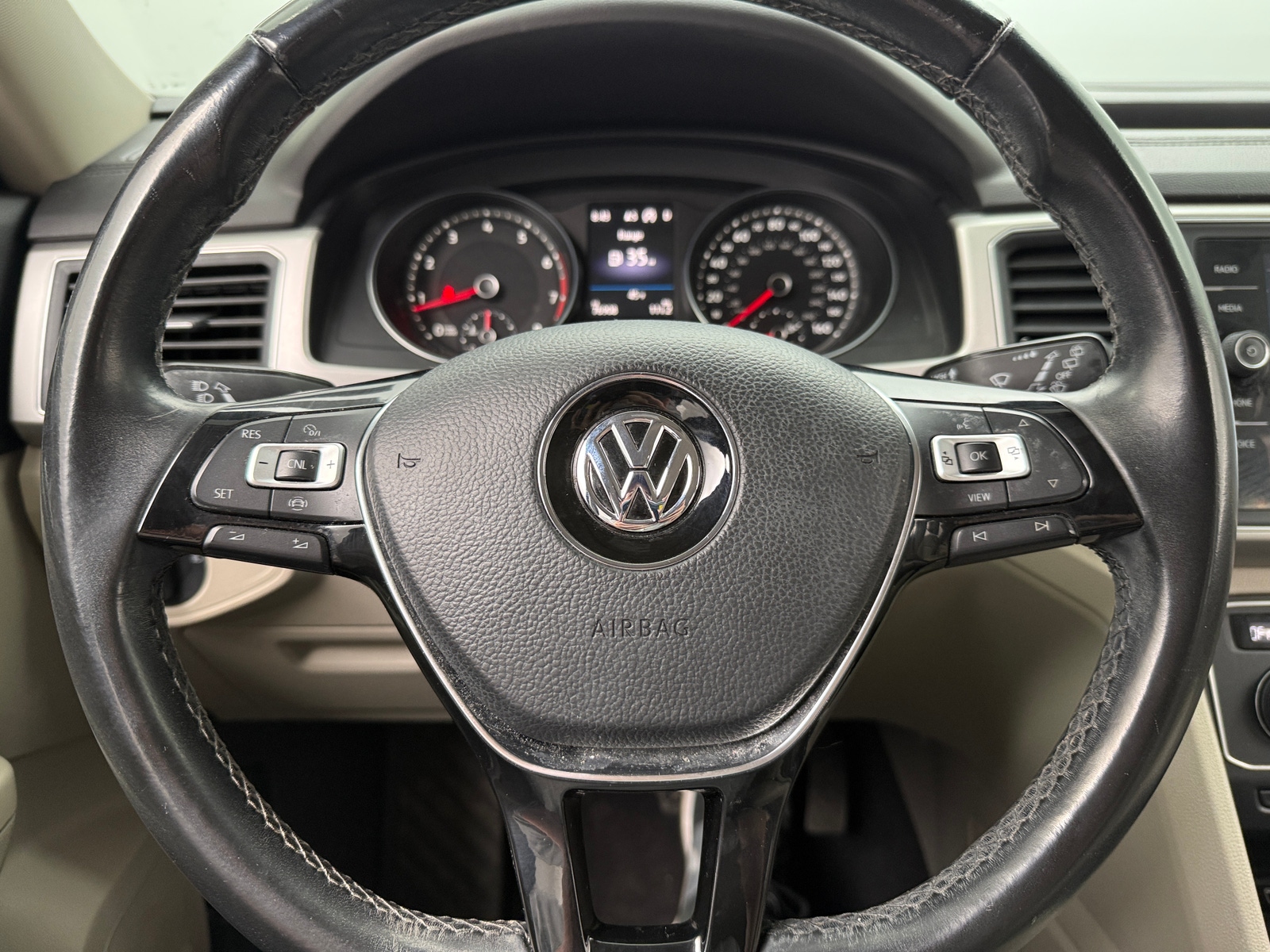 Thumbnail: 2019 Volkswagen Atlas - 4