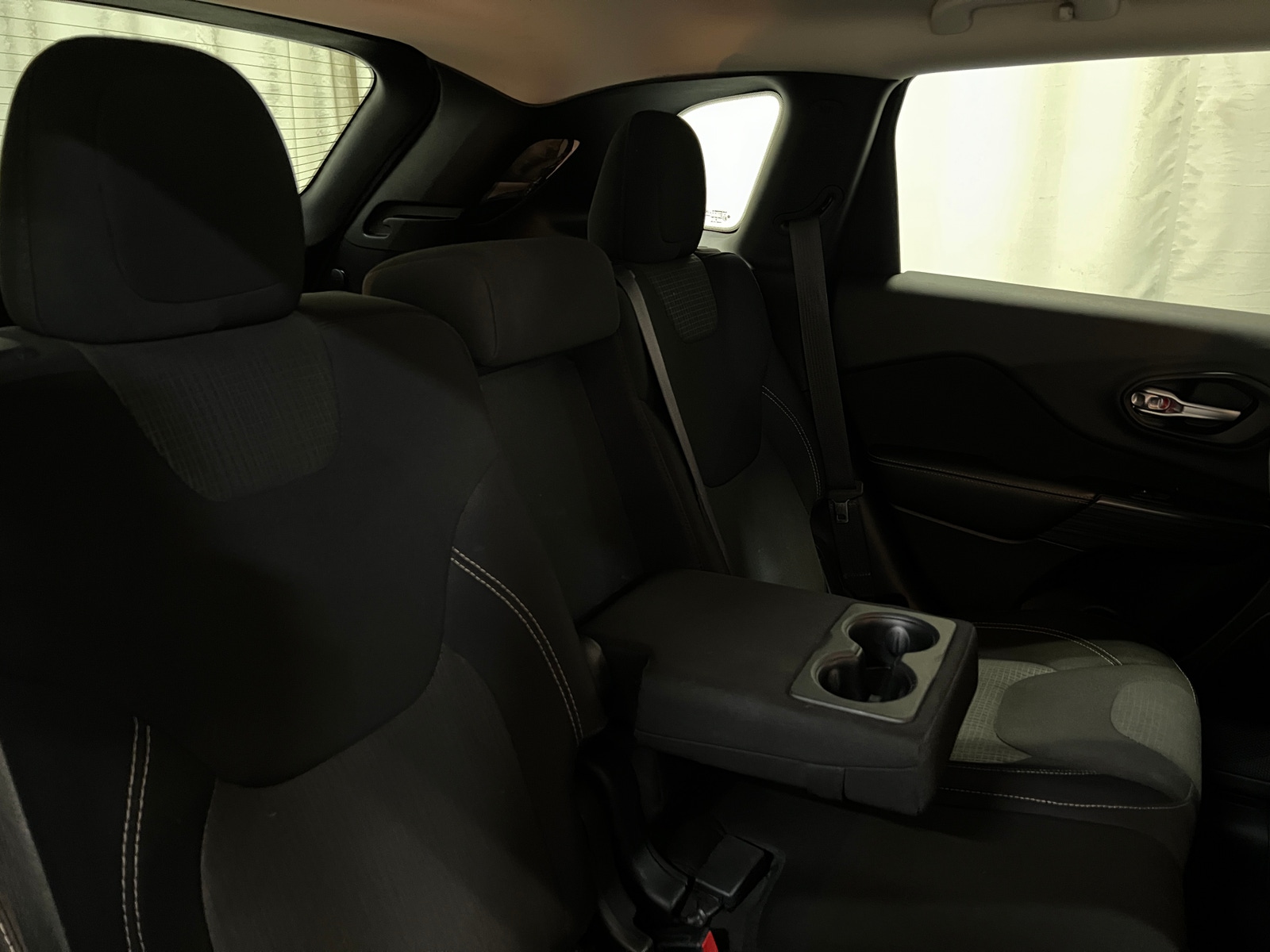 Thumbnail: 2016 Jeep Cherokee - 6