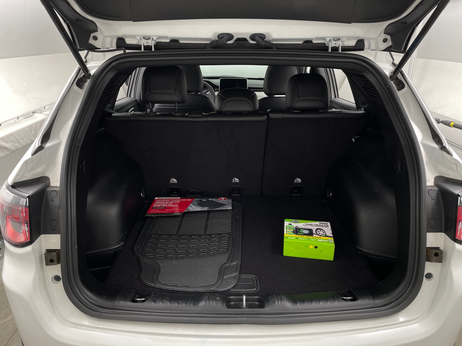 Thumbnail: 2023 Jeep Compass - 6