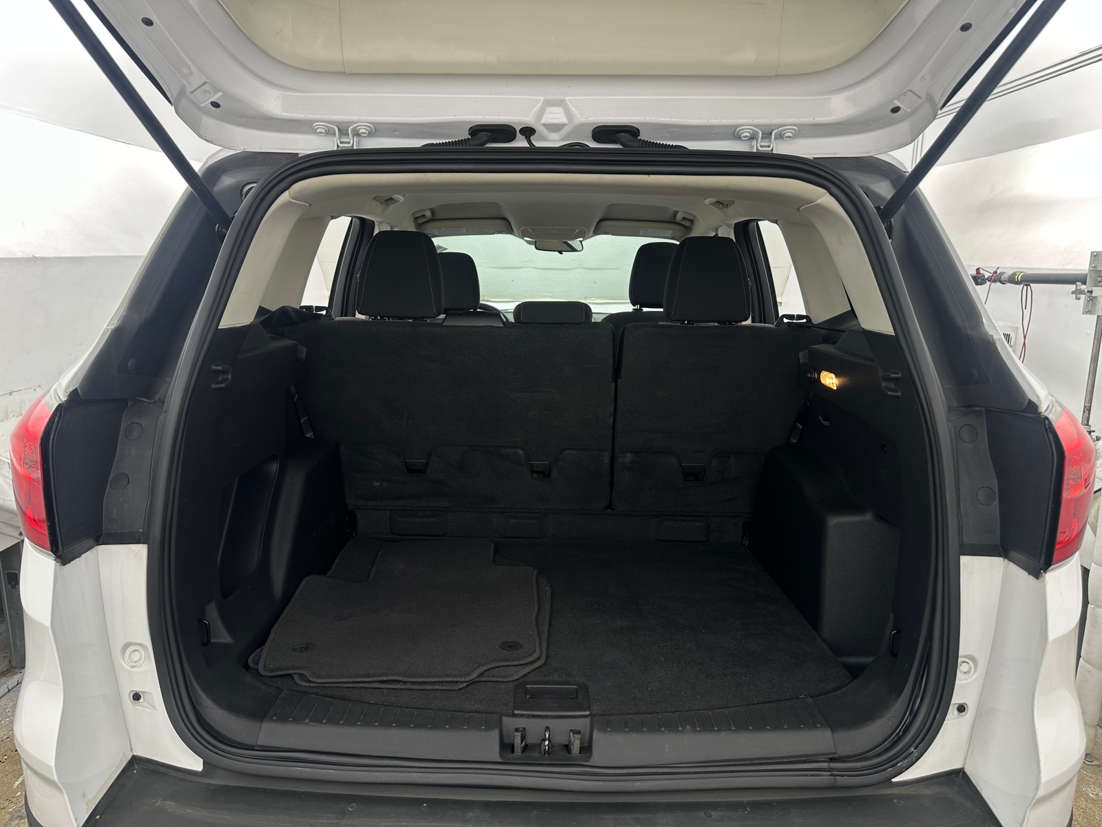 Thumbnail: 2019 Ford Escape - 7