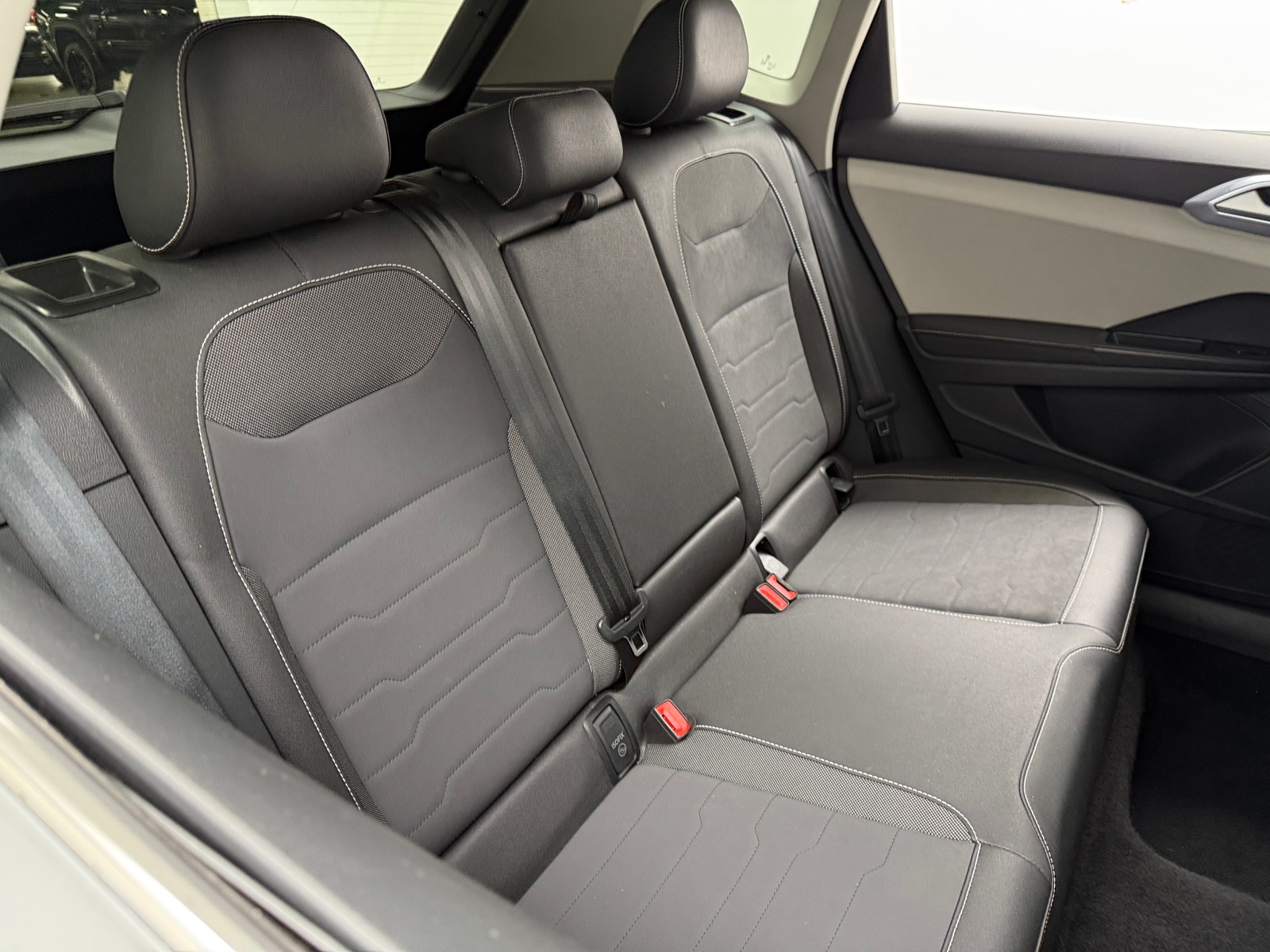 Thumbnail: 2025 Volkswagen Taos - 5