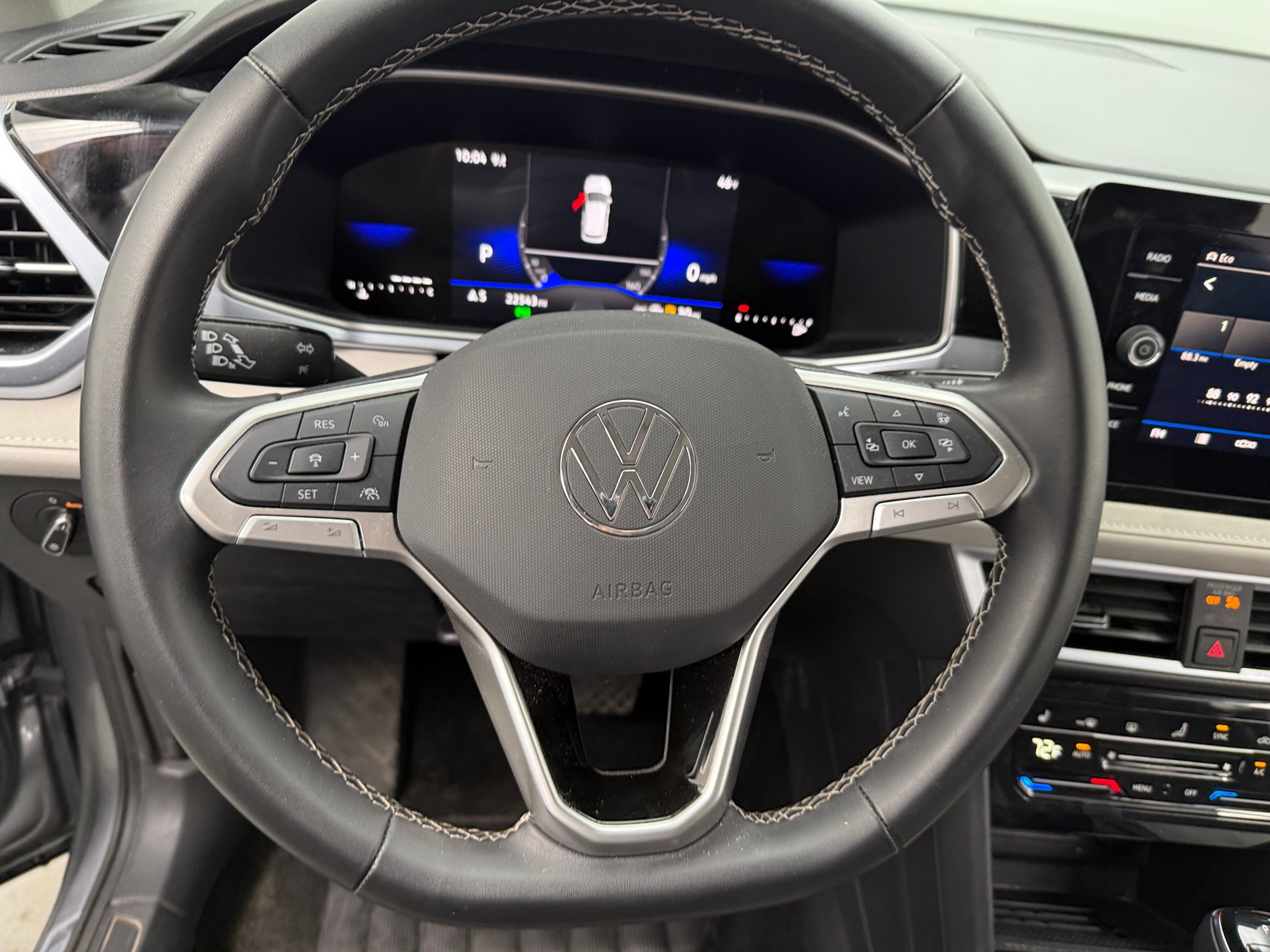 Thumbnail: 2025 Volkswagen Taos - 4