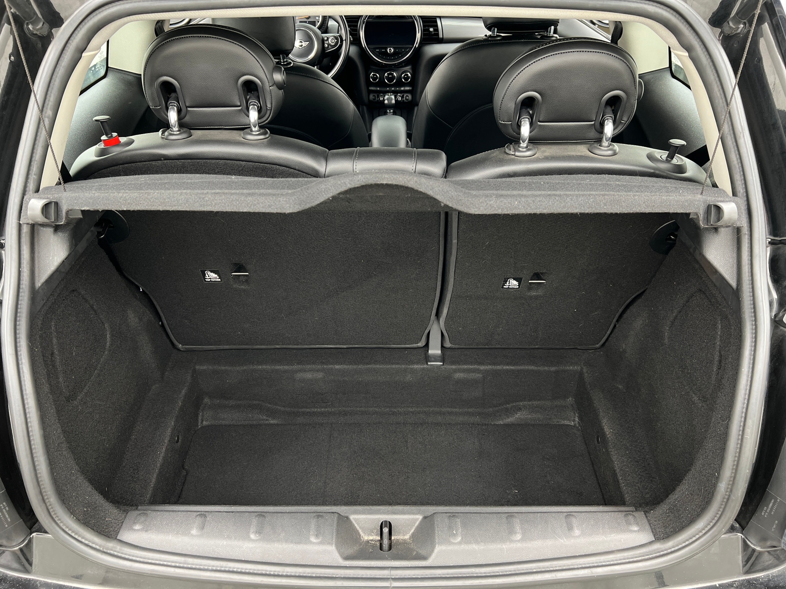 Thumbnail: 2016 MINI Cooper Hardtop - 6