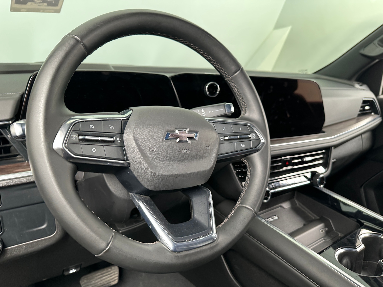 Thumbnail: 2025 Chevrolet Tahoe - 4