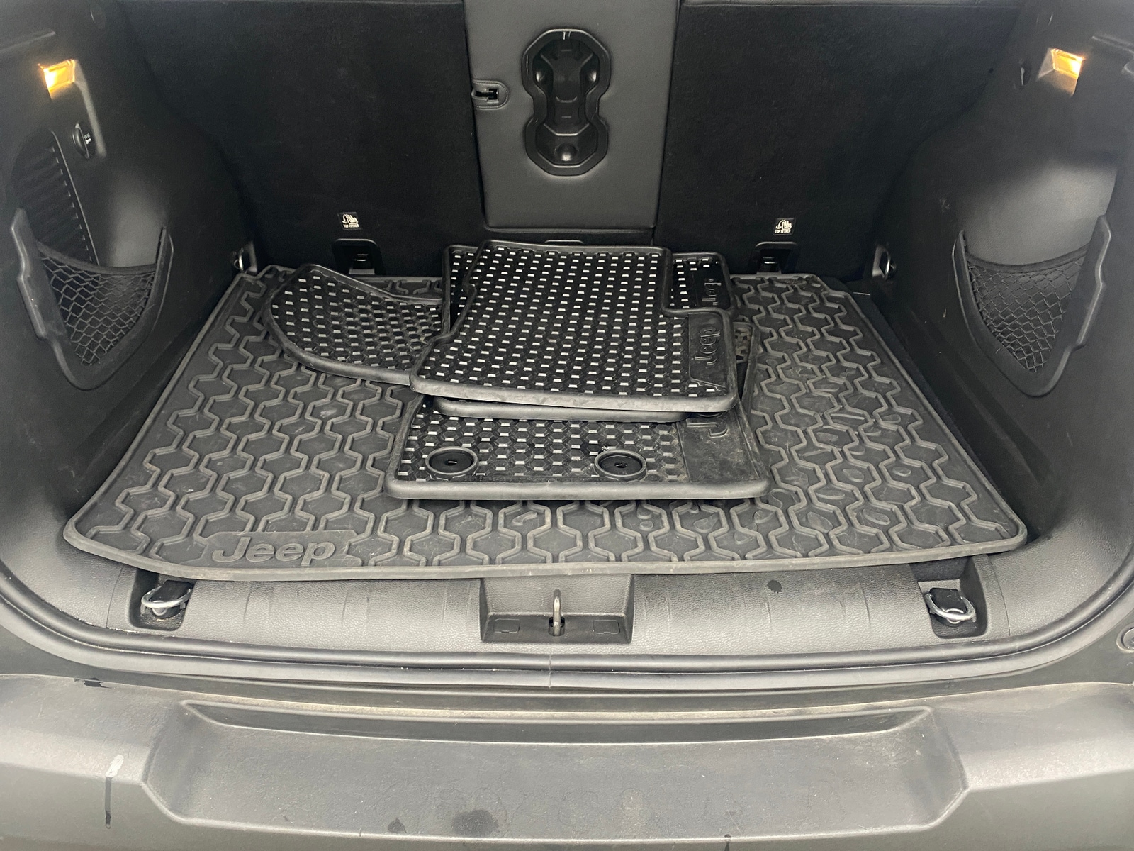 Thumbnail: 2017 Jeep Renegade - 7