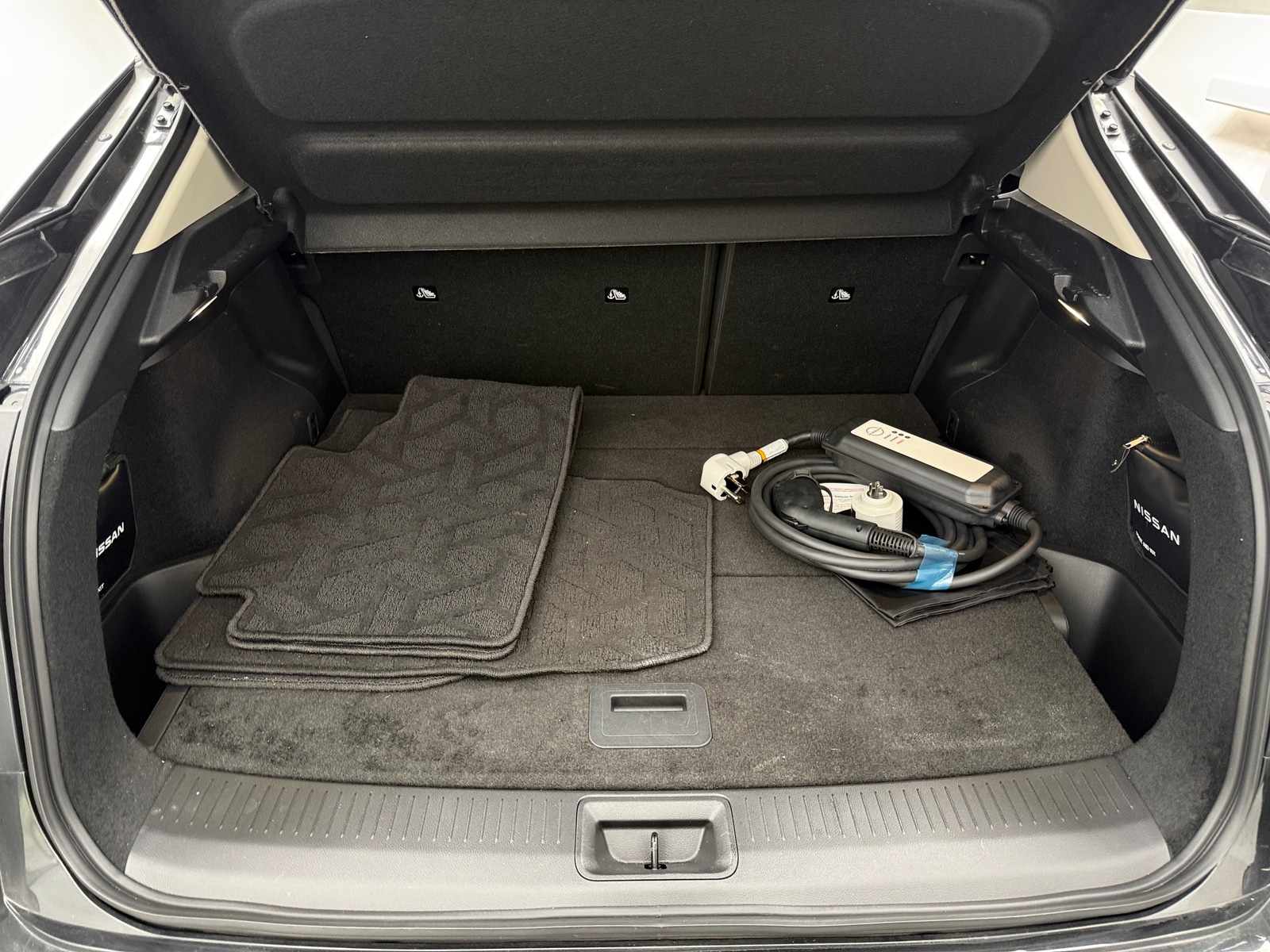 Thumbnail: 2024 Nissan Ariya - 6