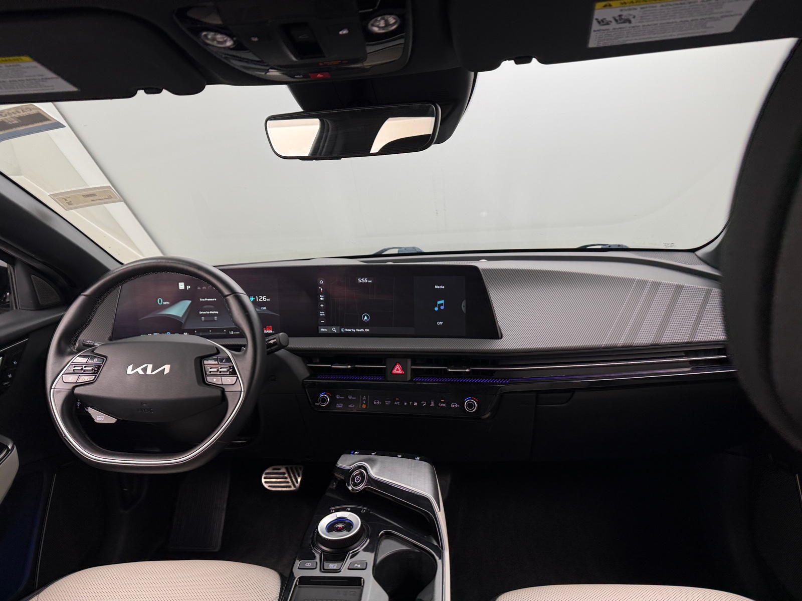 Thumbnail: 2023 Kia EV6 - 2