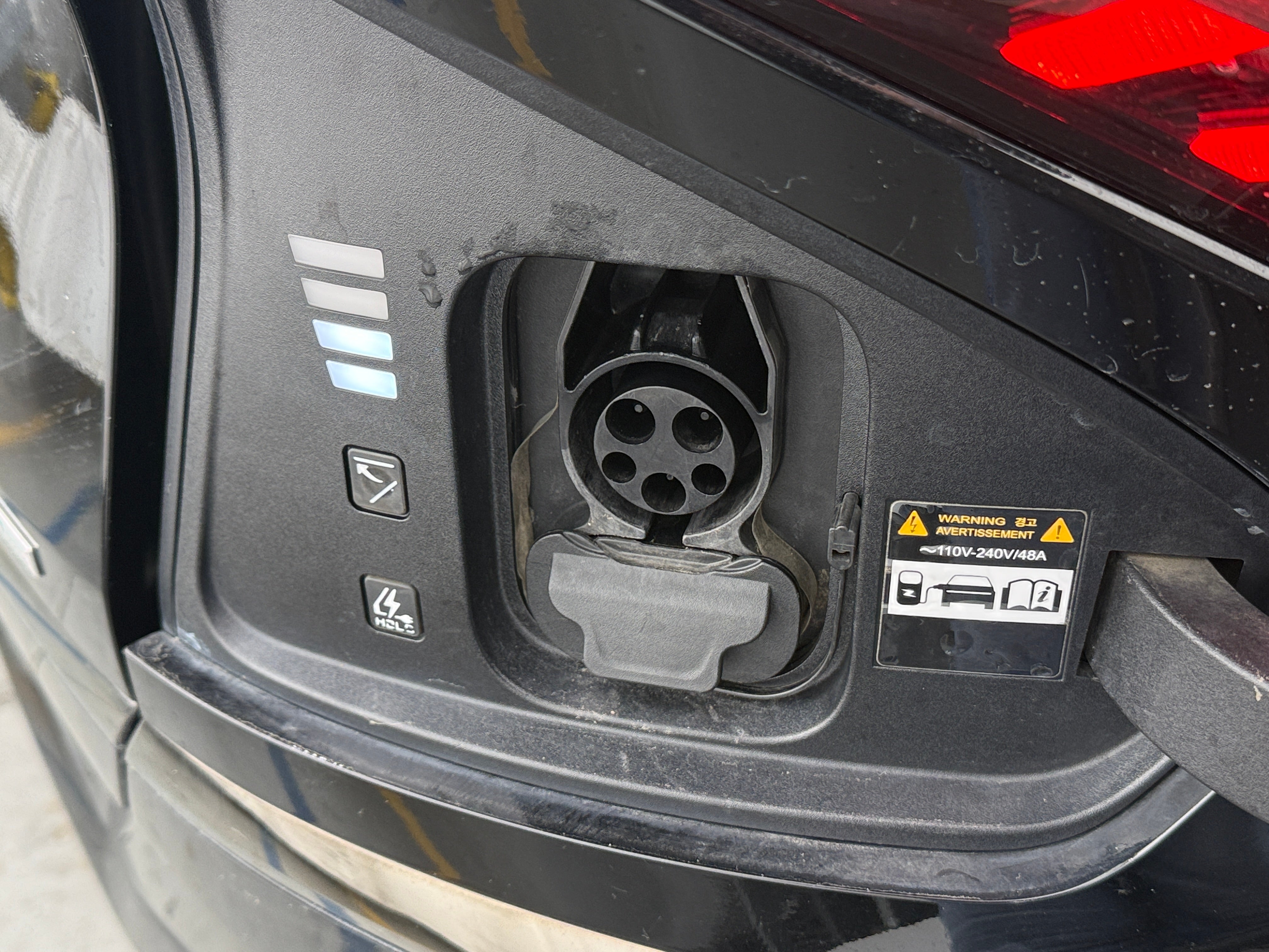 Used 2023 Kia EV6 GT-Line with VIN KNDC44LA2P5101566 for sale in Oak Creek, WI