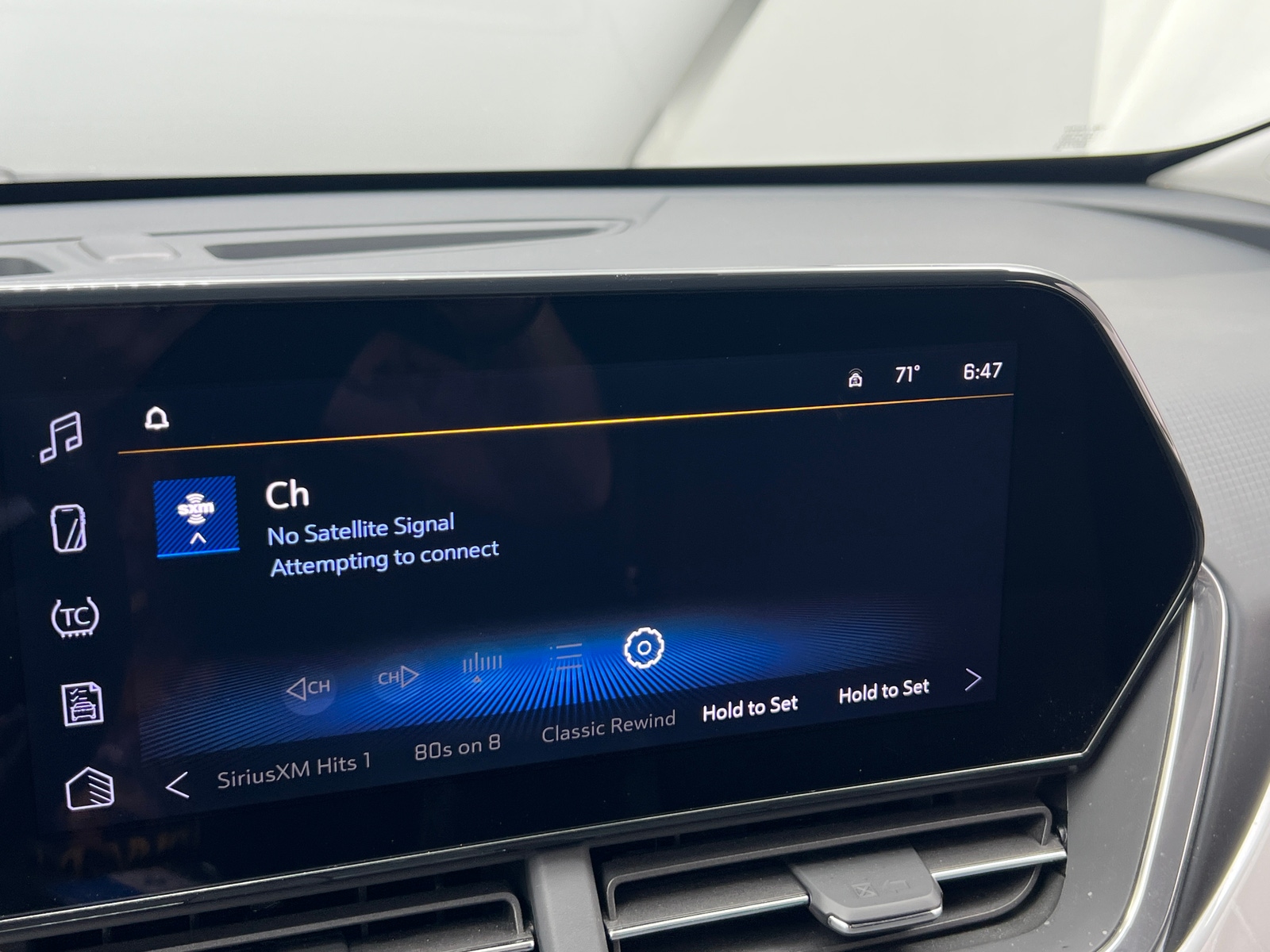 Thumbnail: 2025 Chevrolet Trax - 4