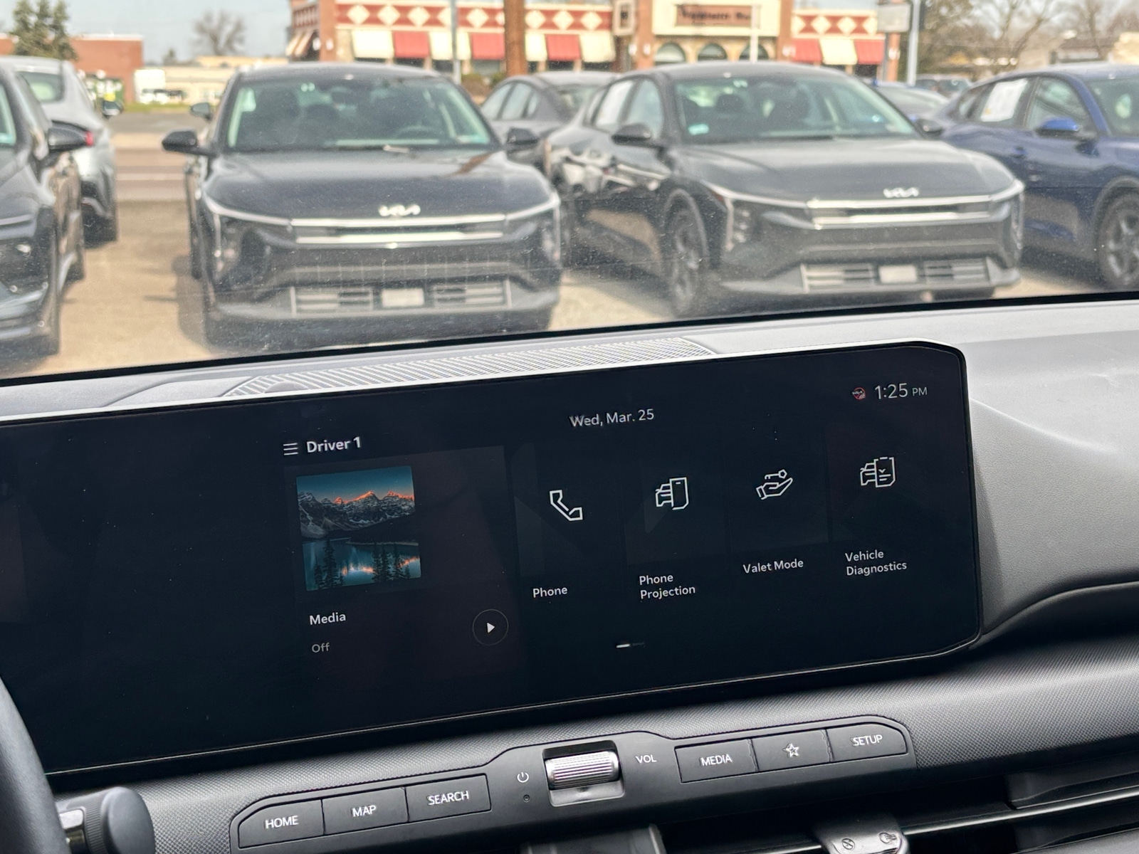 Thumbnail: 2025 Kia K4 - 4