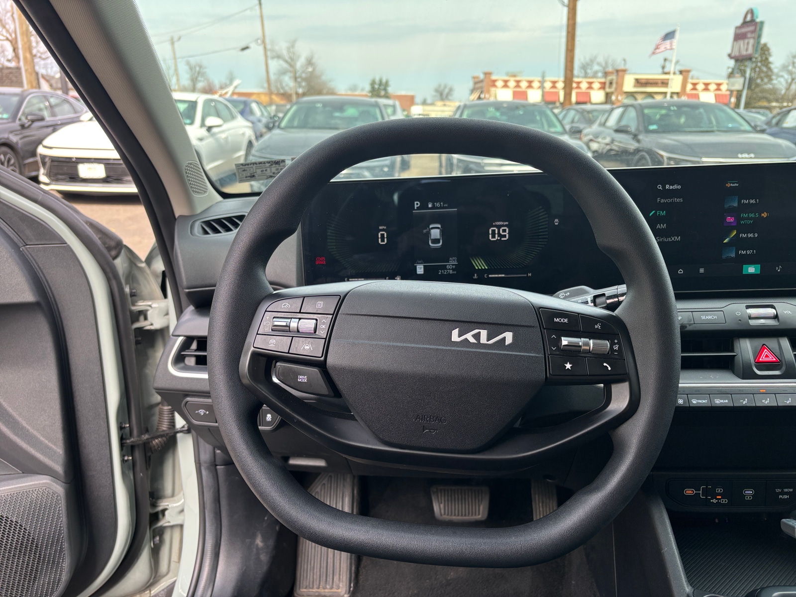 Thumbnail: 2025 Kia K4 - 5