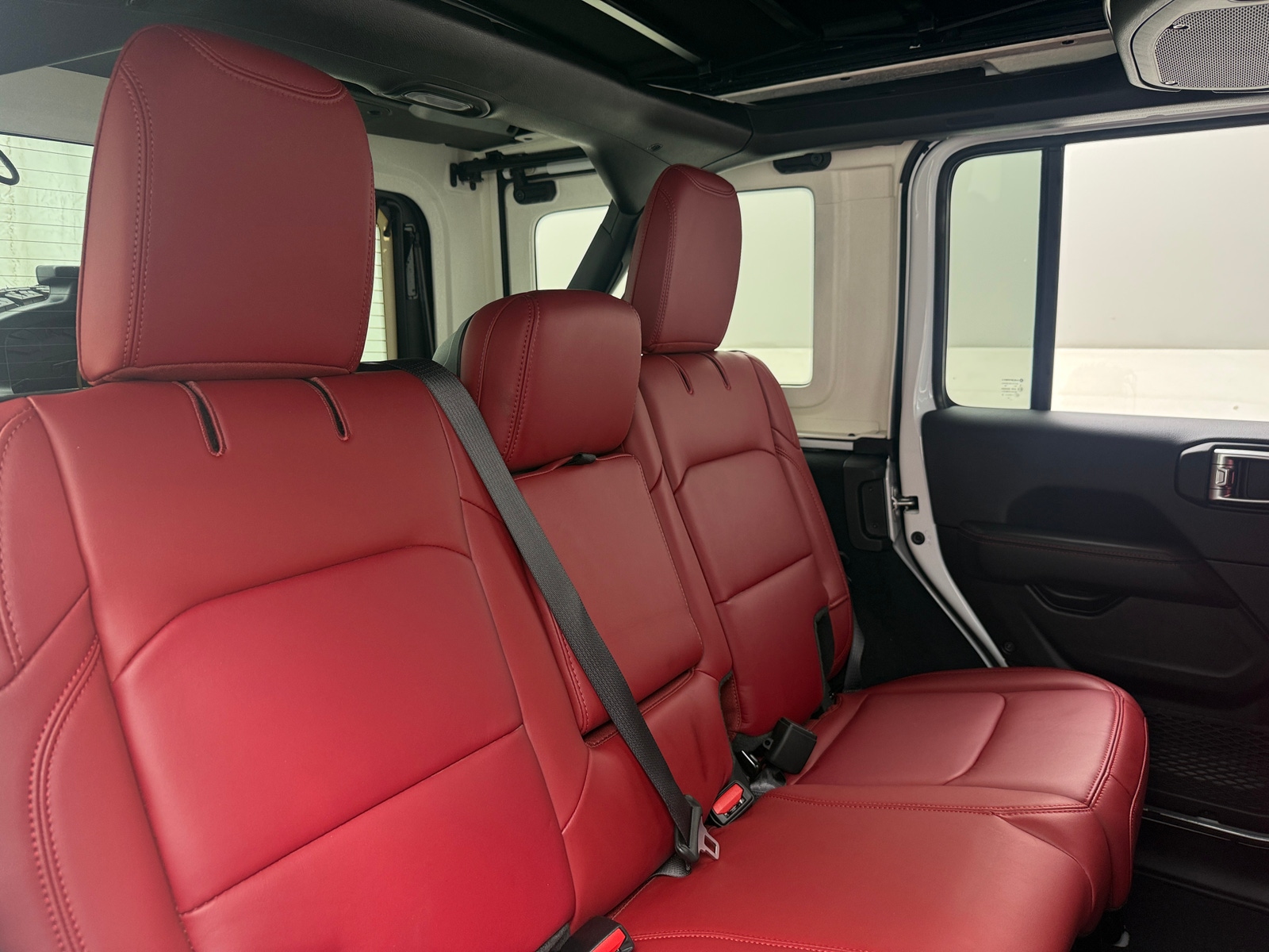 Thumbnail: 2024 Jeep Wrangler - 5