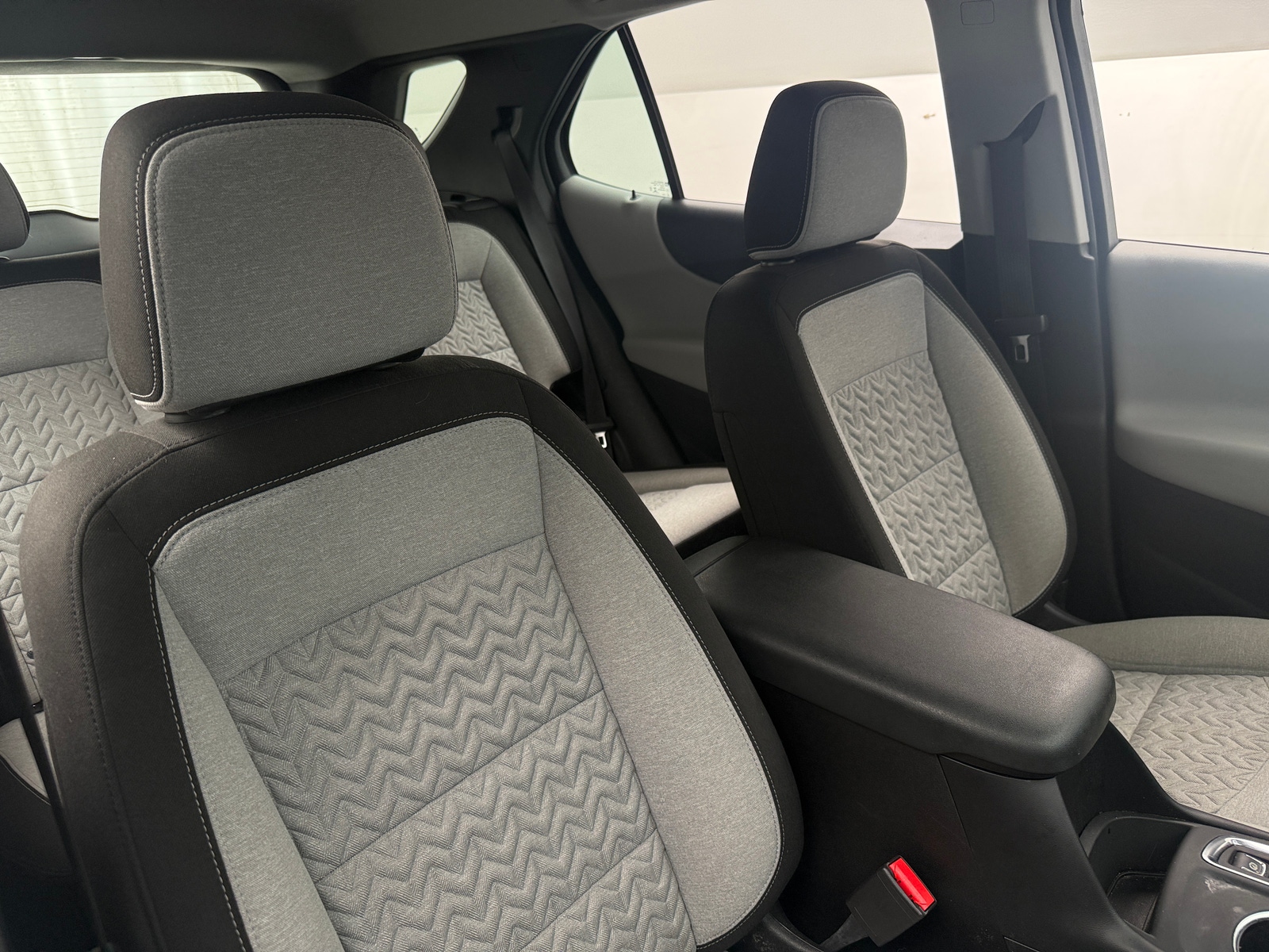 Thumbnail: 2022 Chevrolet Equinox - 2