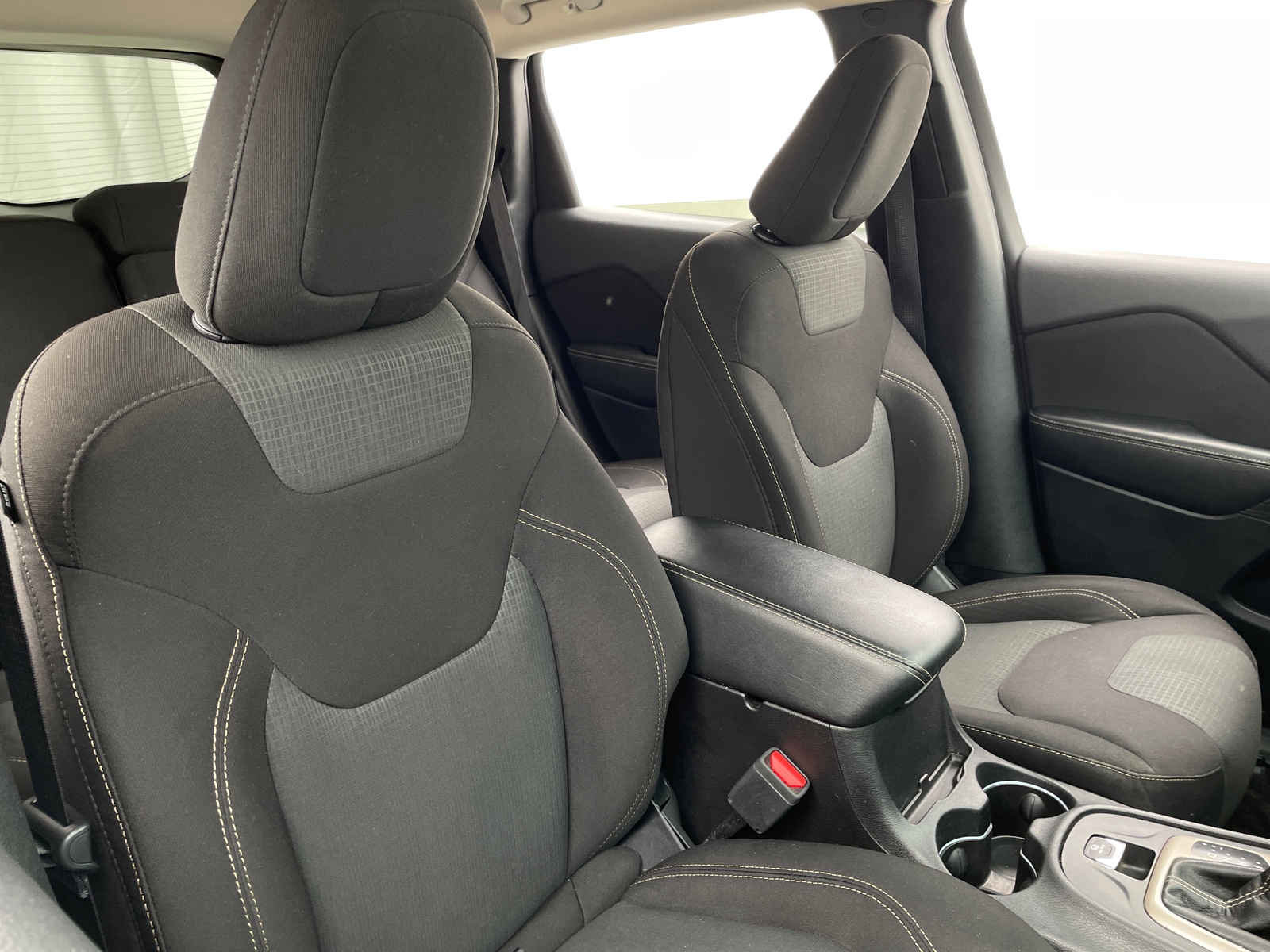 Thumbnail: 2017 Jeep Cherokee - 2