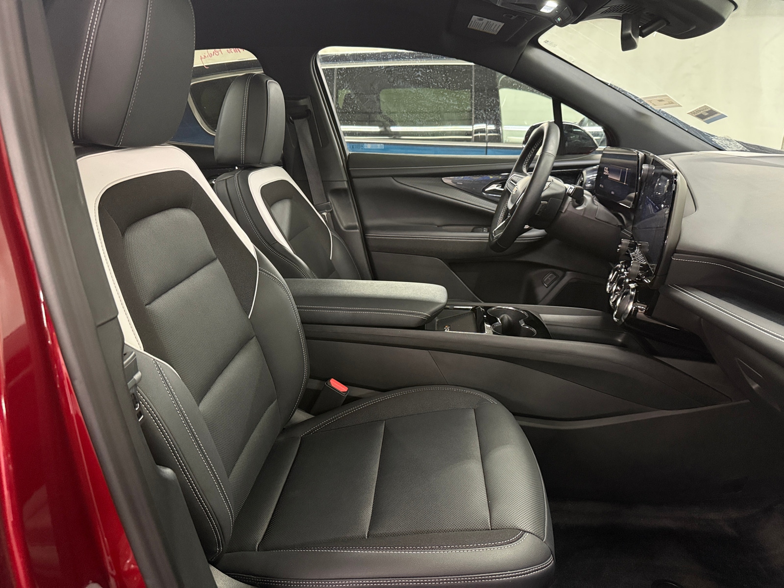 Thumbnail: 2025 Chevrolet Blazer EV - 2