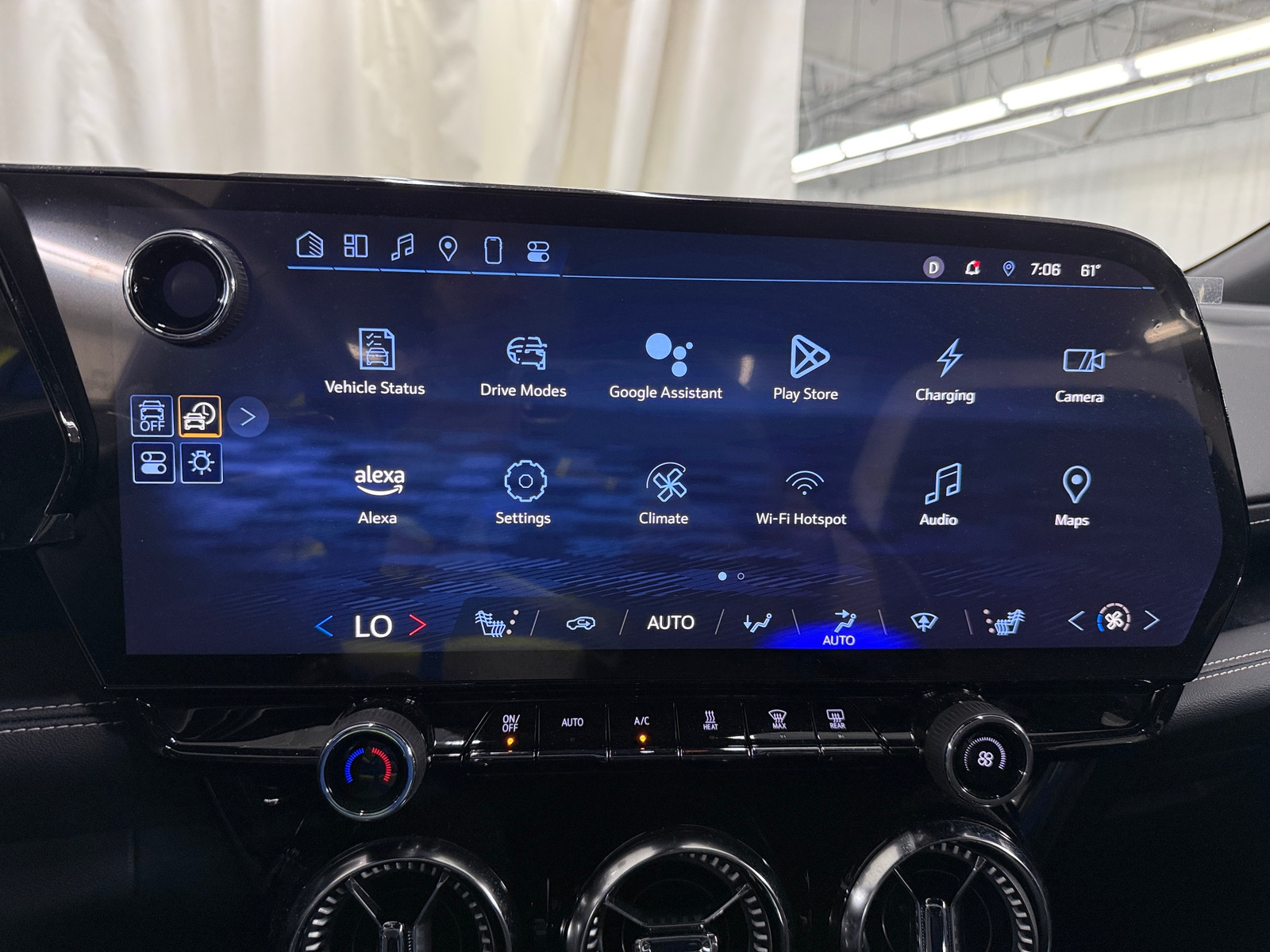 Thumbnail: 2025 Chevrolet Blazer EV - 4