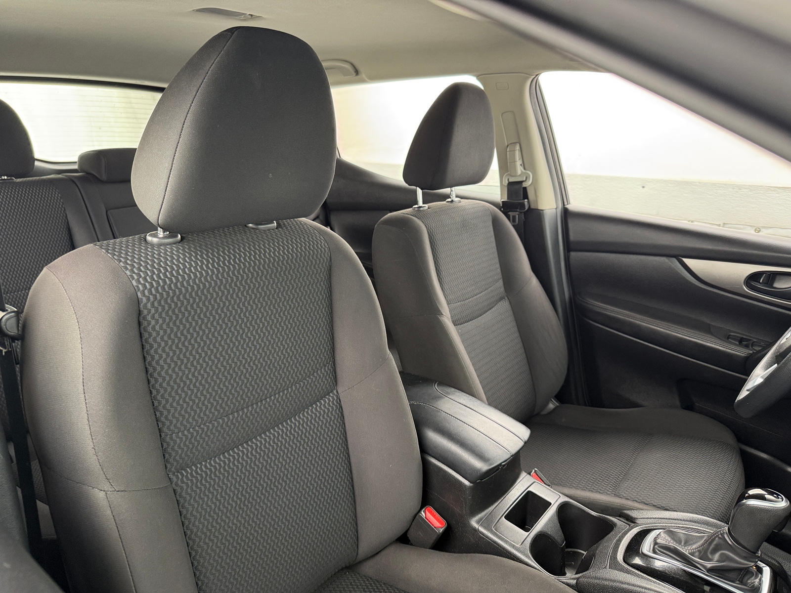 Thumbnail: 2020 Nissan Rogue Sport - 2