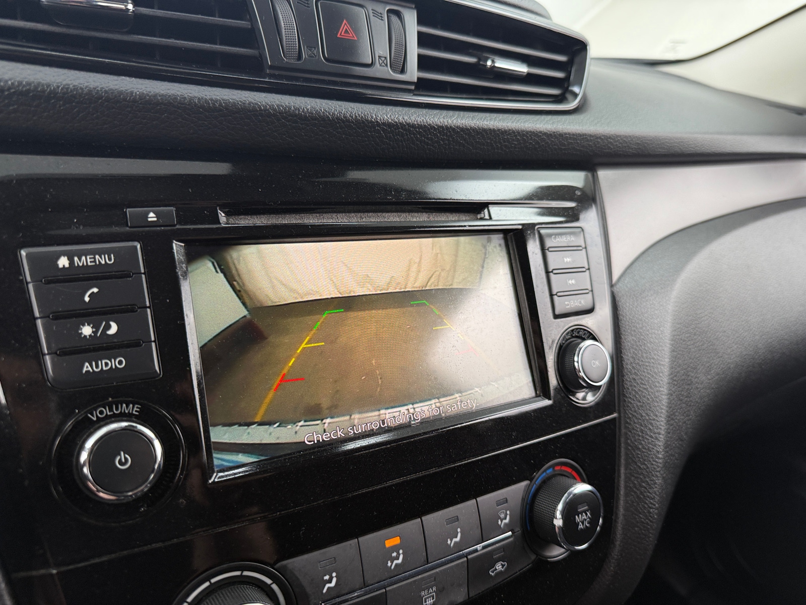 Thumbnail: 2020 Nissan Rogue Sport - 4