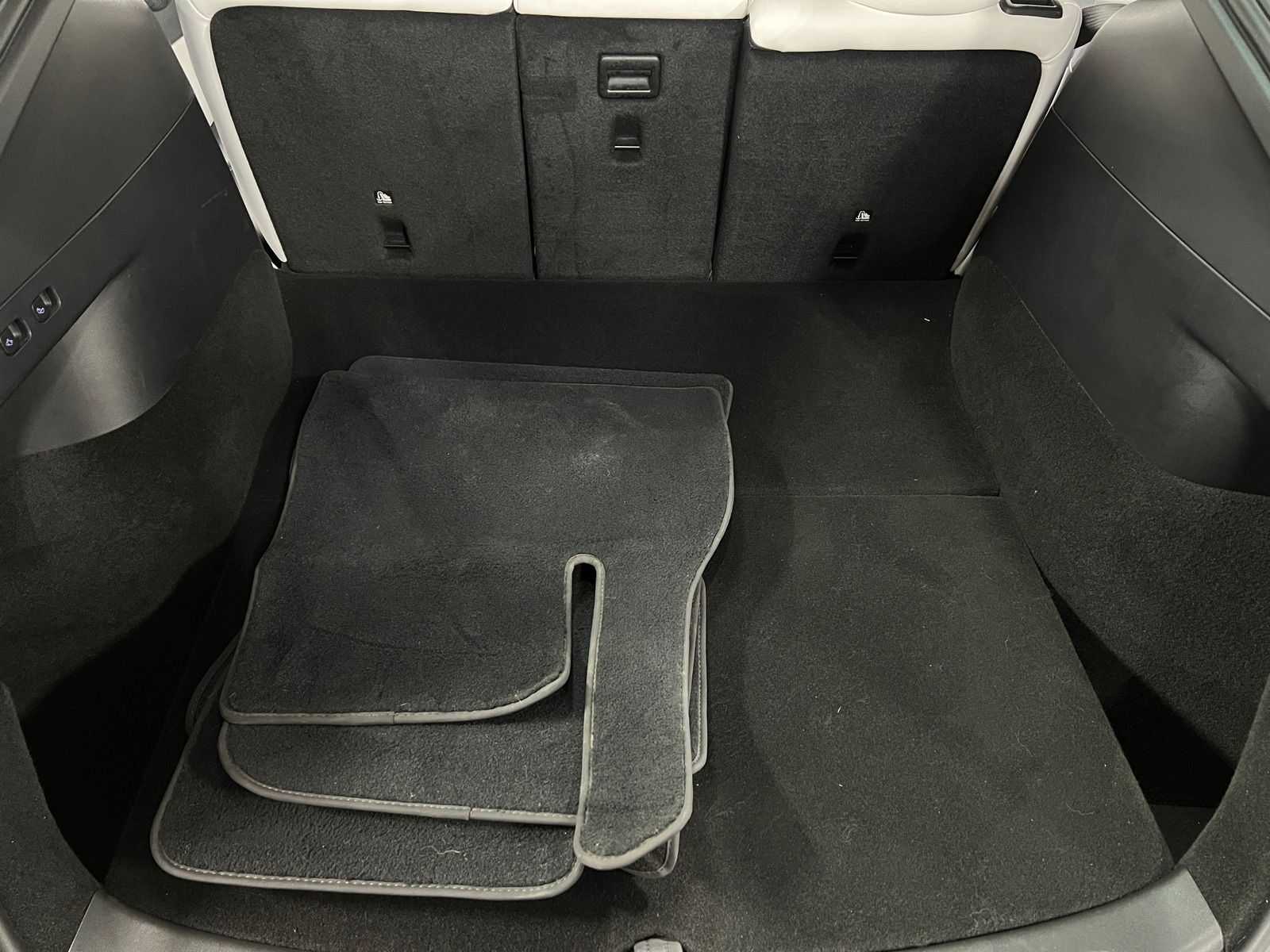 Thumbnail: 2022 Tesla Model Y - 6