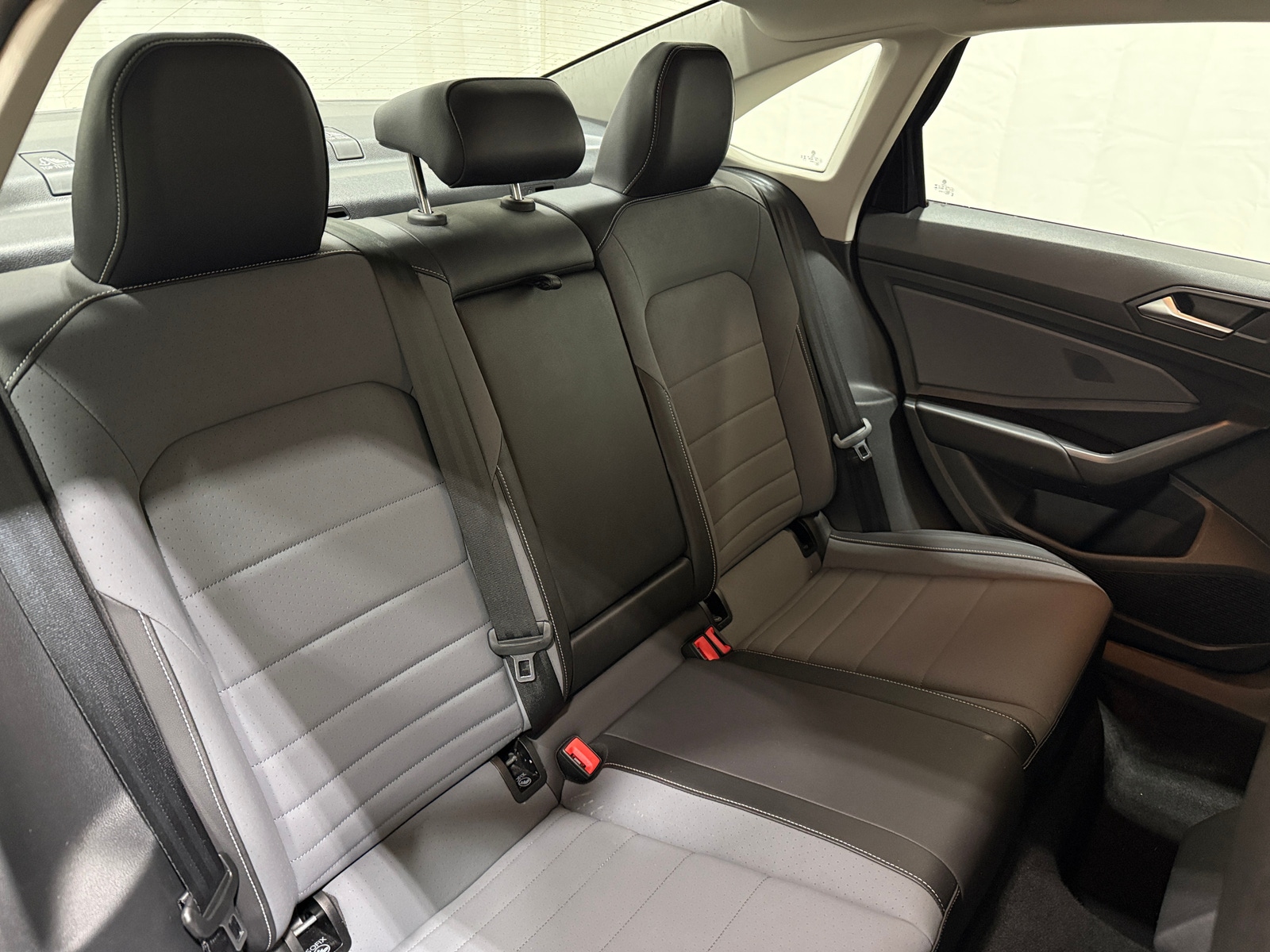 Thumbnail: 2025 Volkswagen Jetta - 5