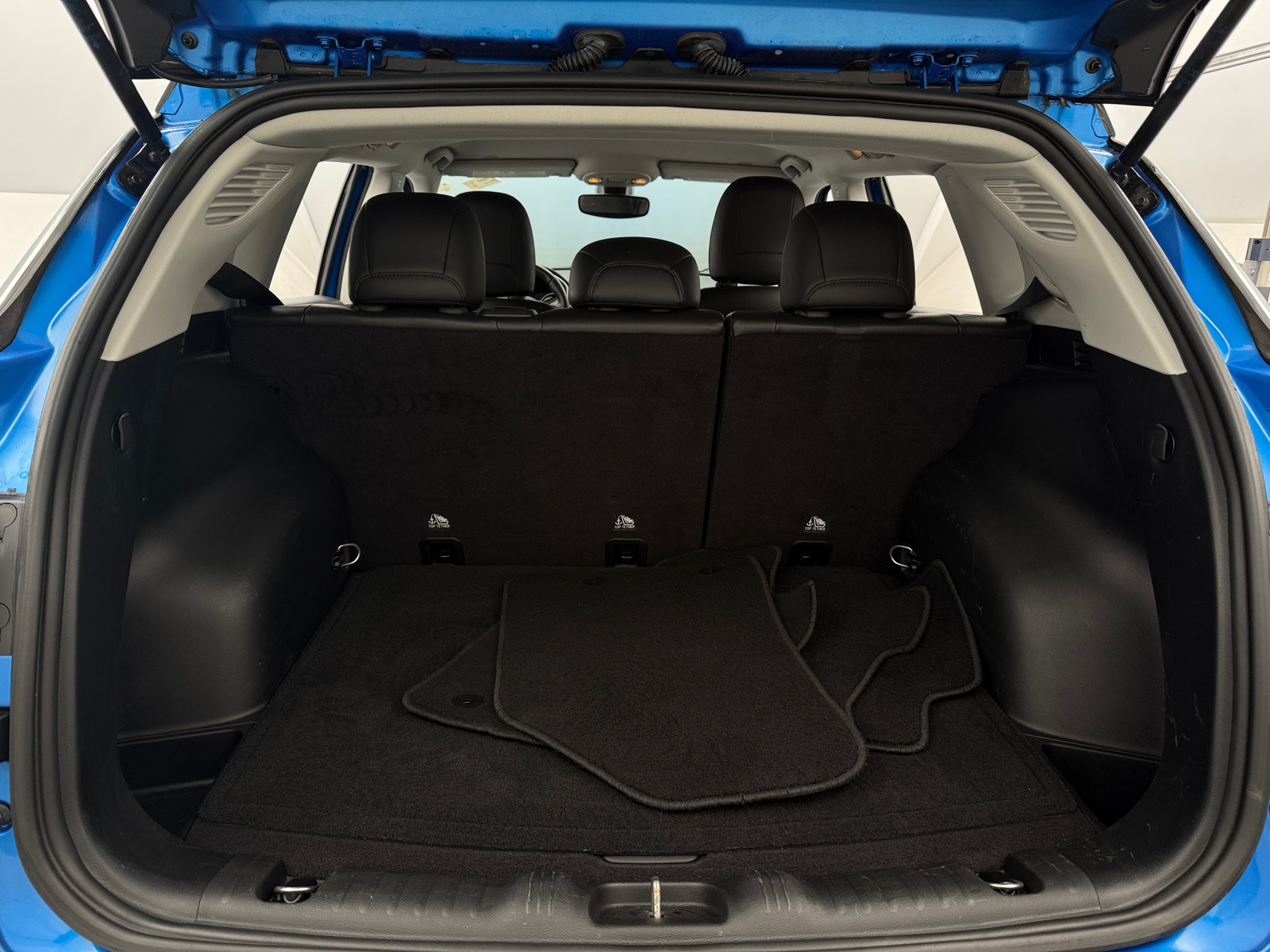 Thumbnail: 2019 Jeep Compass - 6