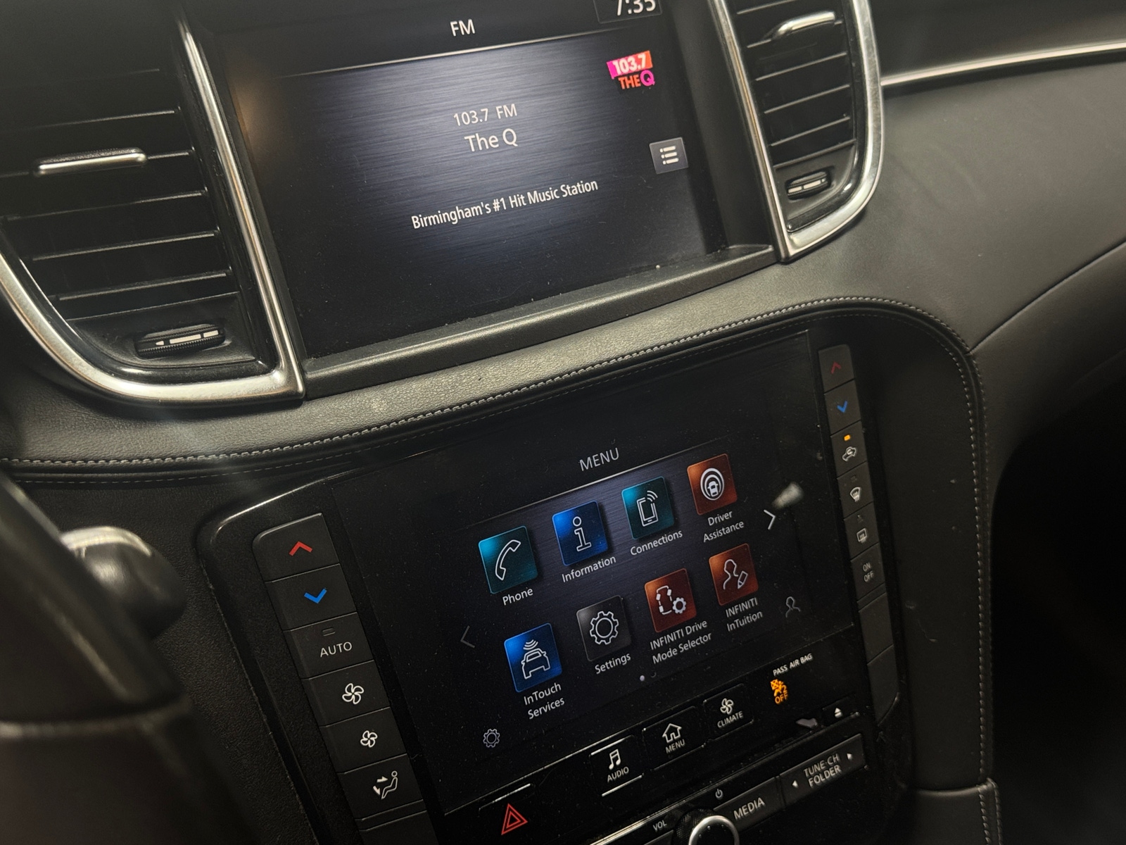 Thumbnail: 2021 INFINITI QX50 - 3