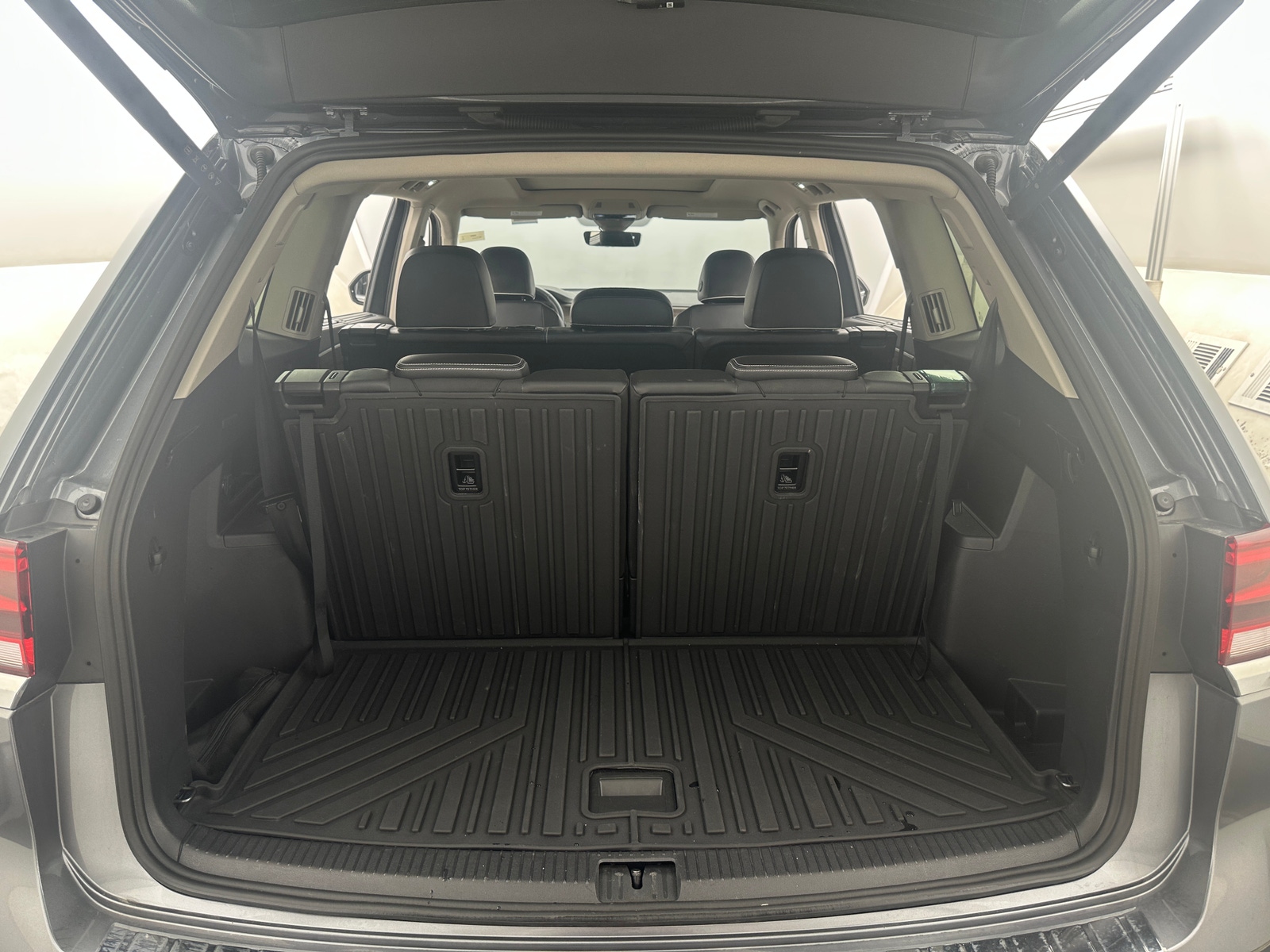 Thumbnail: 2024 Volkswagen Atlas - 6