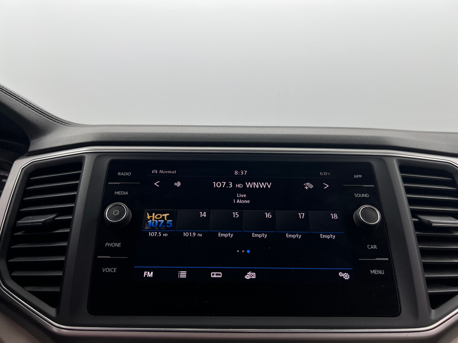 Thumbnail: 2019 Volkswagen Atlas - 3