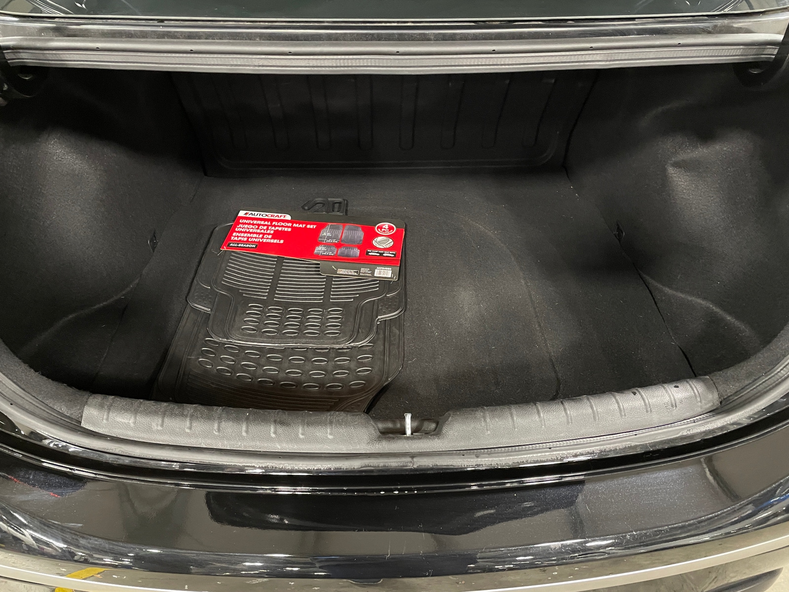 Thumbnail: 2023 Kia Rio - 7