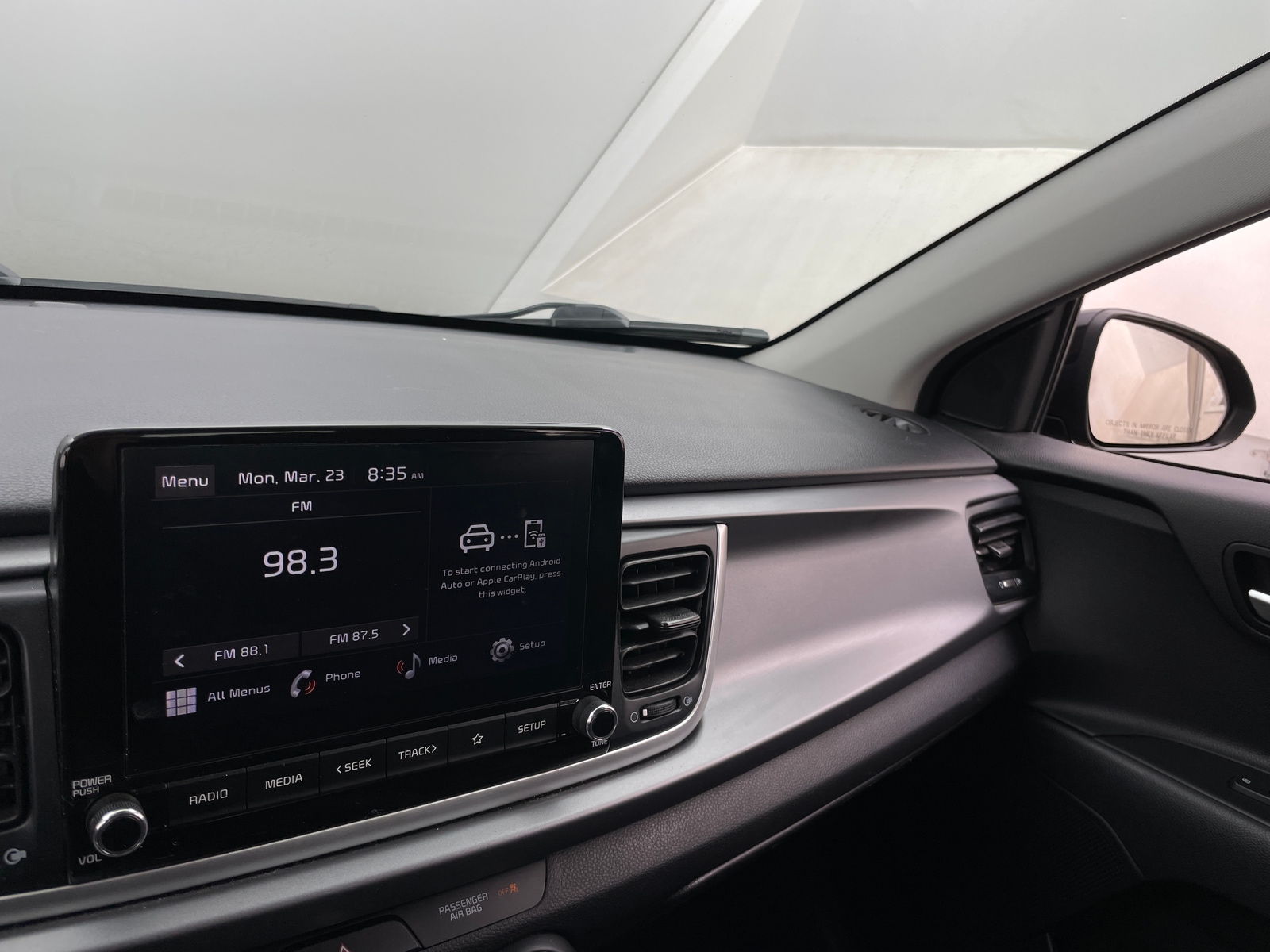 Thumbnail: 2023 Kia Rio - 4