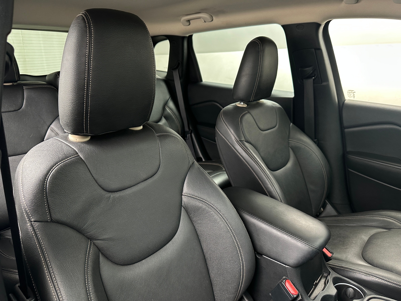 Thumbnail: 2016 Jeep Cherokee - 2