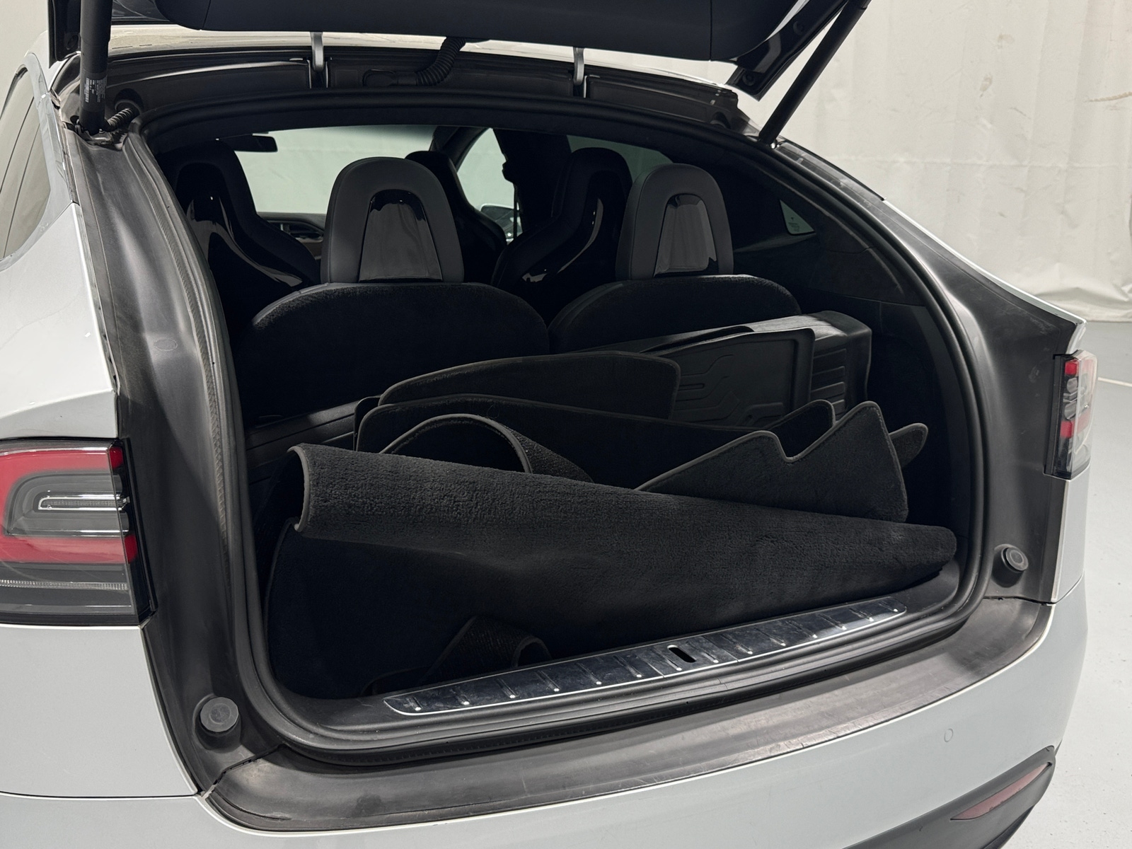 Thumbnail: 2017 Tesla Model X - 6