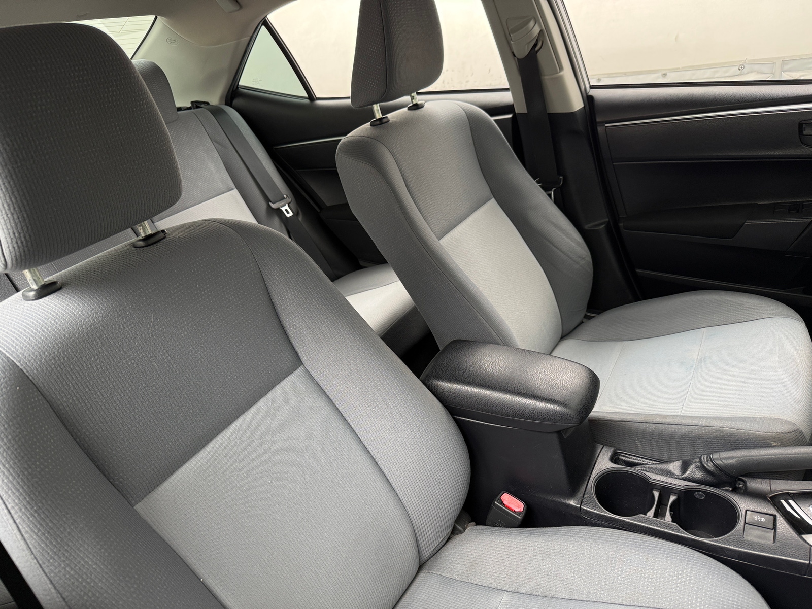 Thumbnail: 2015 Toyota Corolla - 2