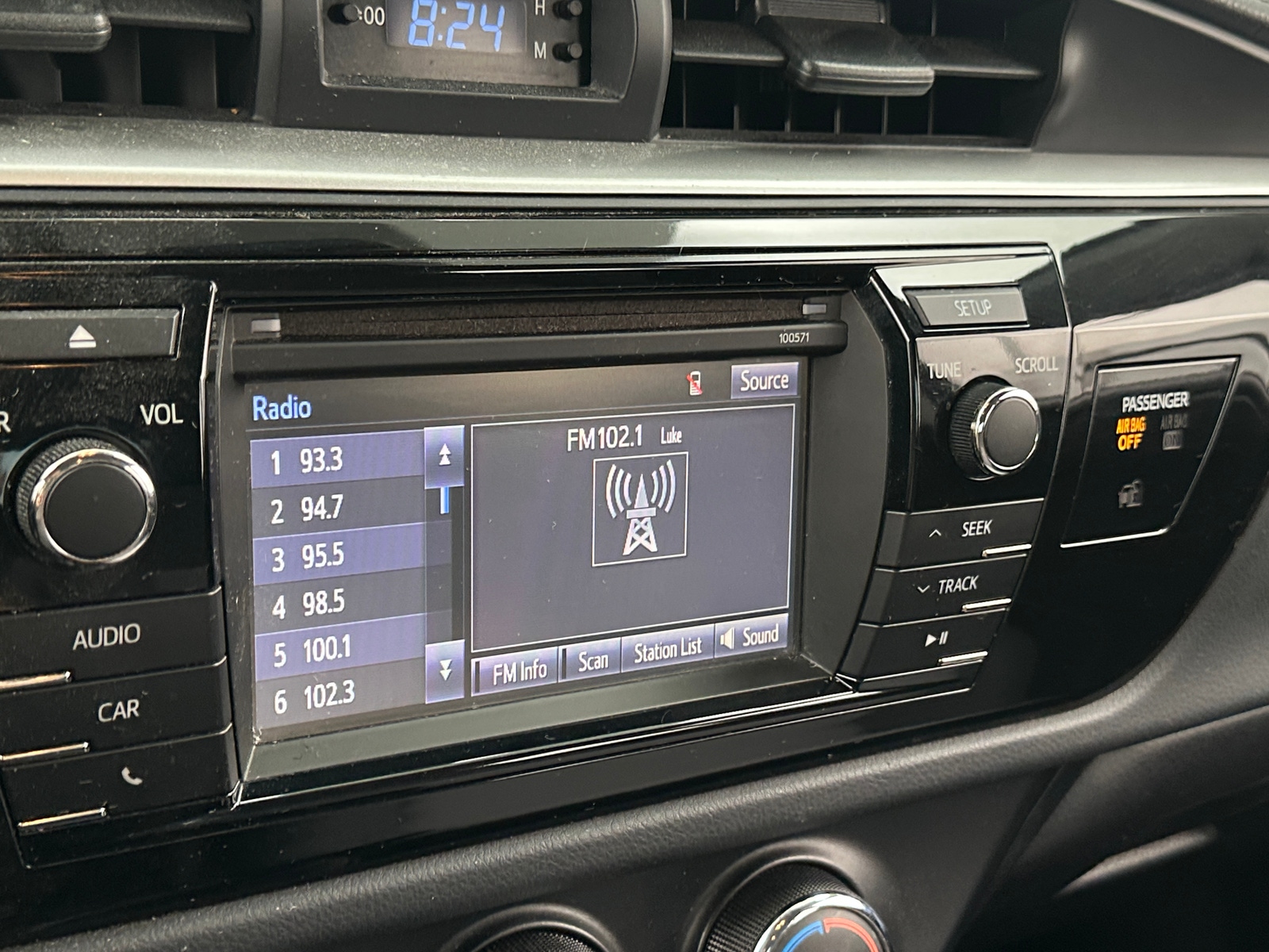 Thumbnail: 2016 Toyota Corolla - 4