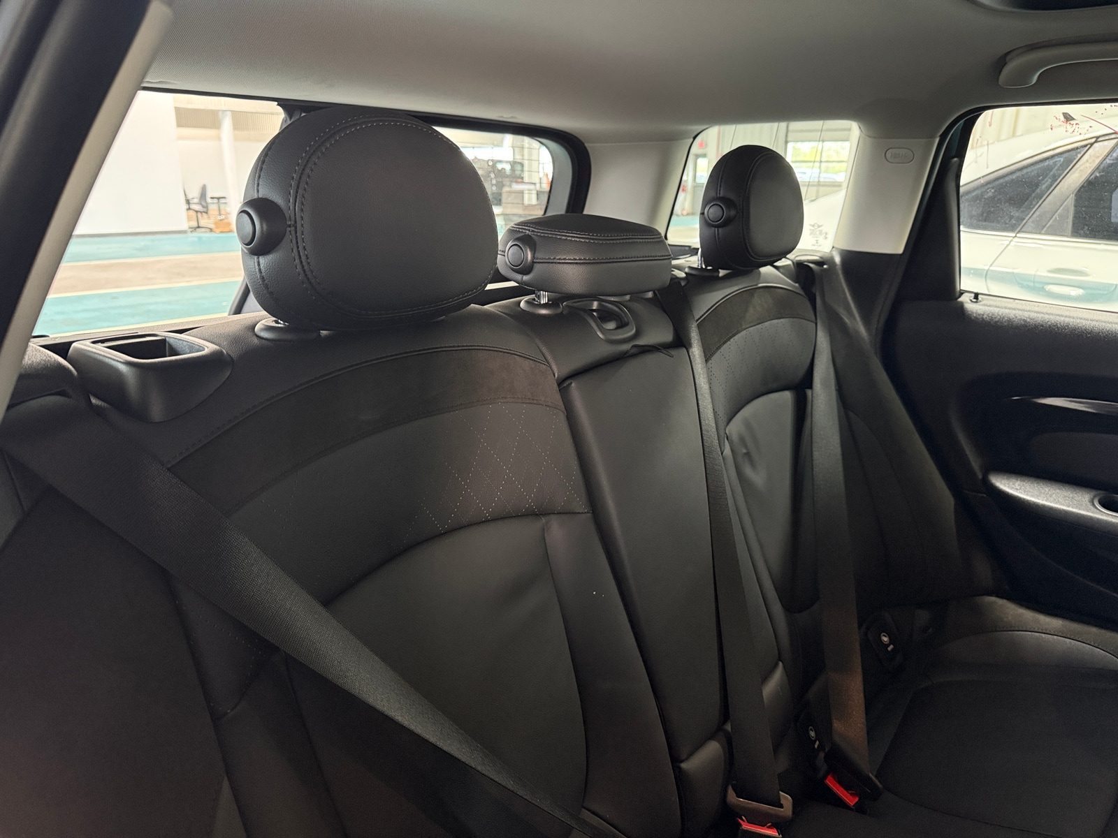 Thumbnail: 2022 MINI Cooper Clubman - 5