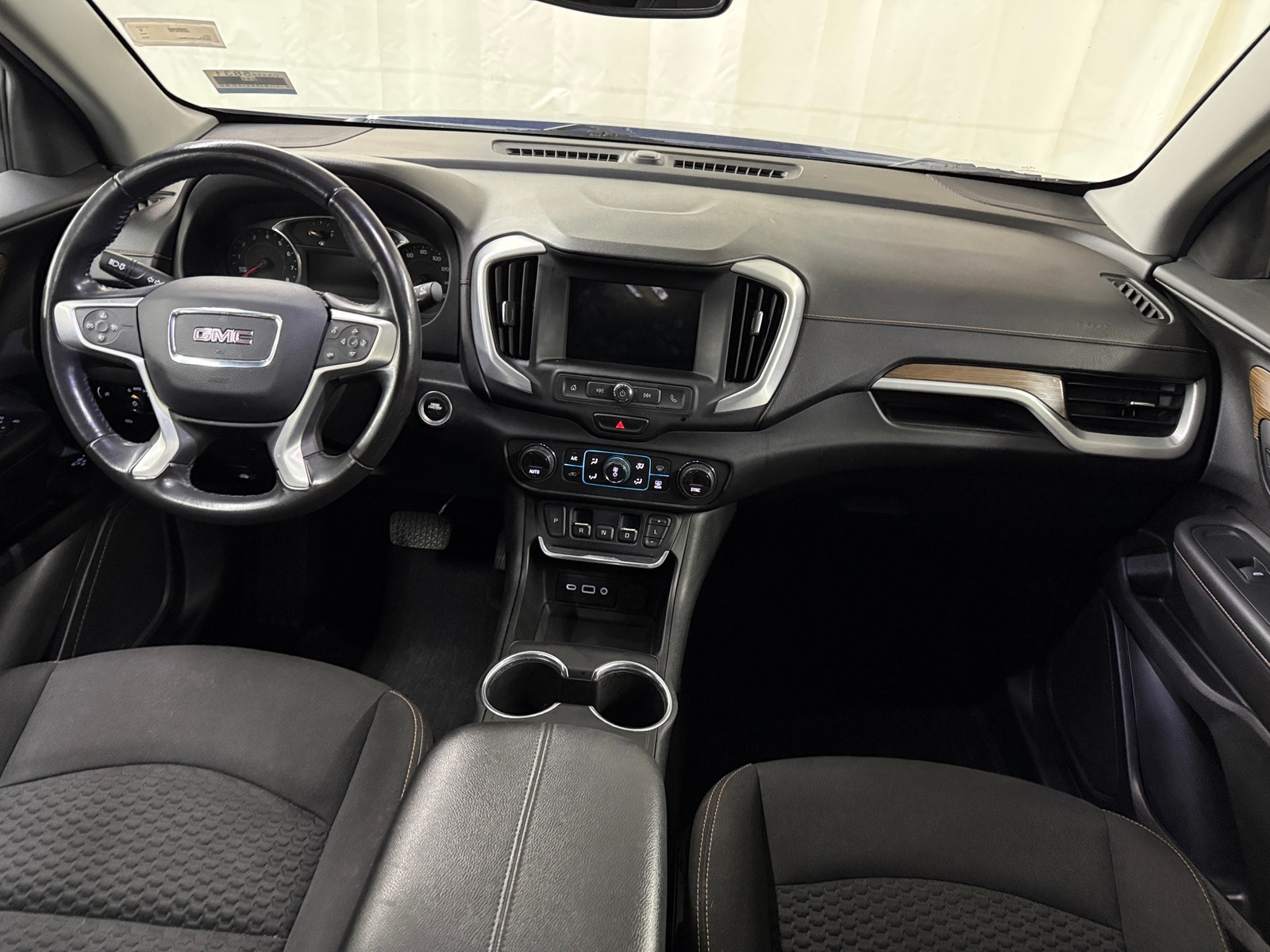 Thumbnail: 2019 GMC Terrain - 3