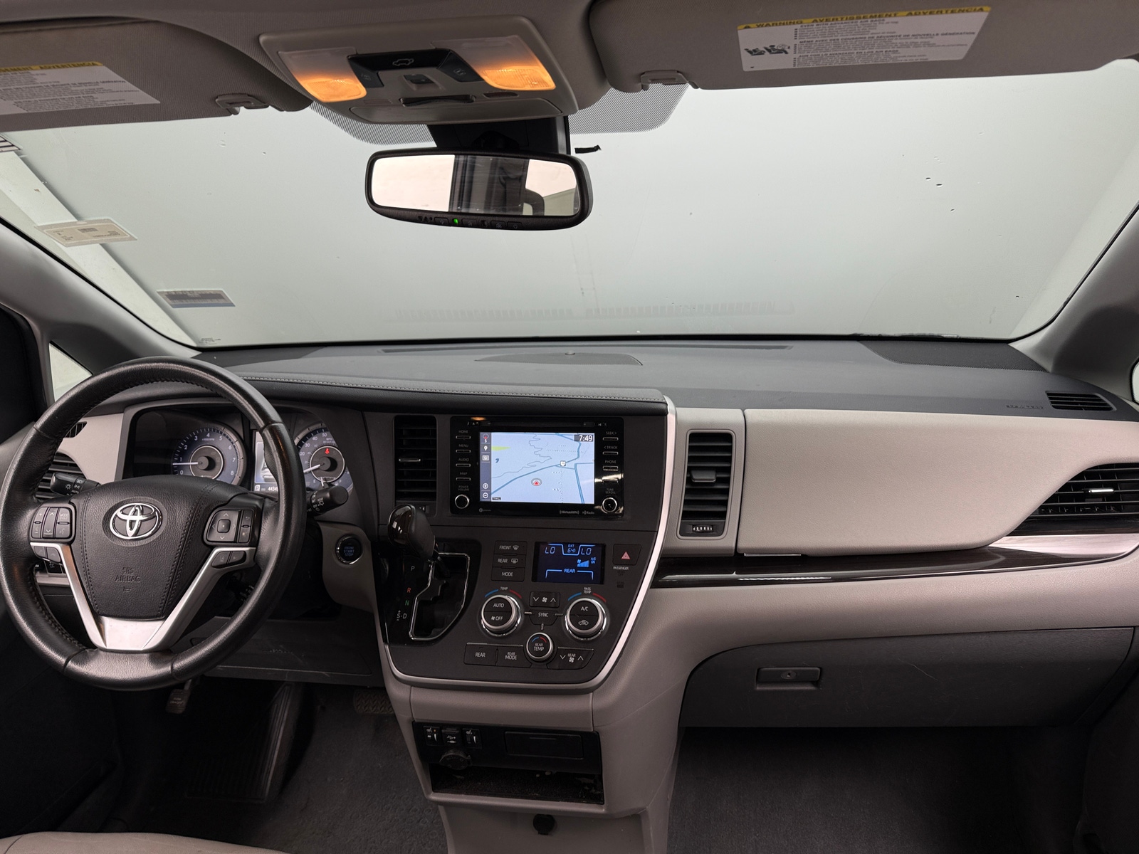 Thumbnail: 2020 Toyota Sienna - 2