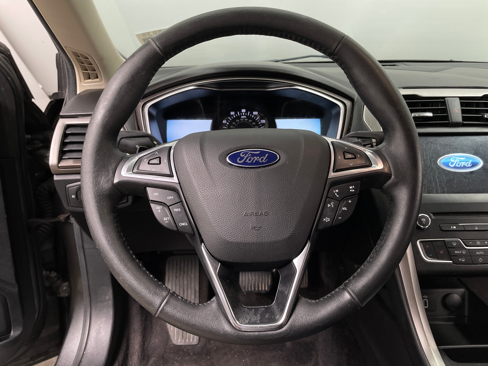 Thumbnail: 2017 Ford Fusion - 4