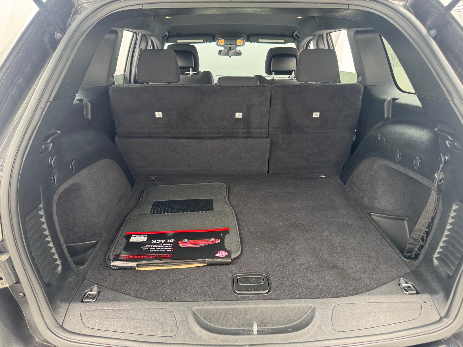 Thumbnail: 2019 Jeep Grand Cherokee - 7