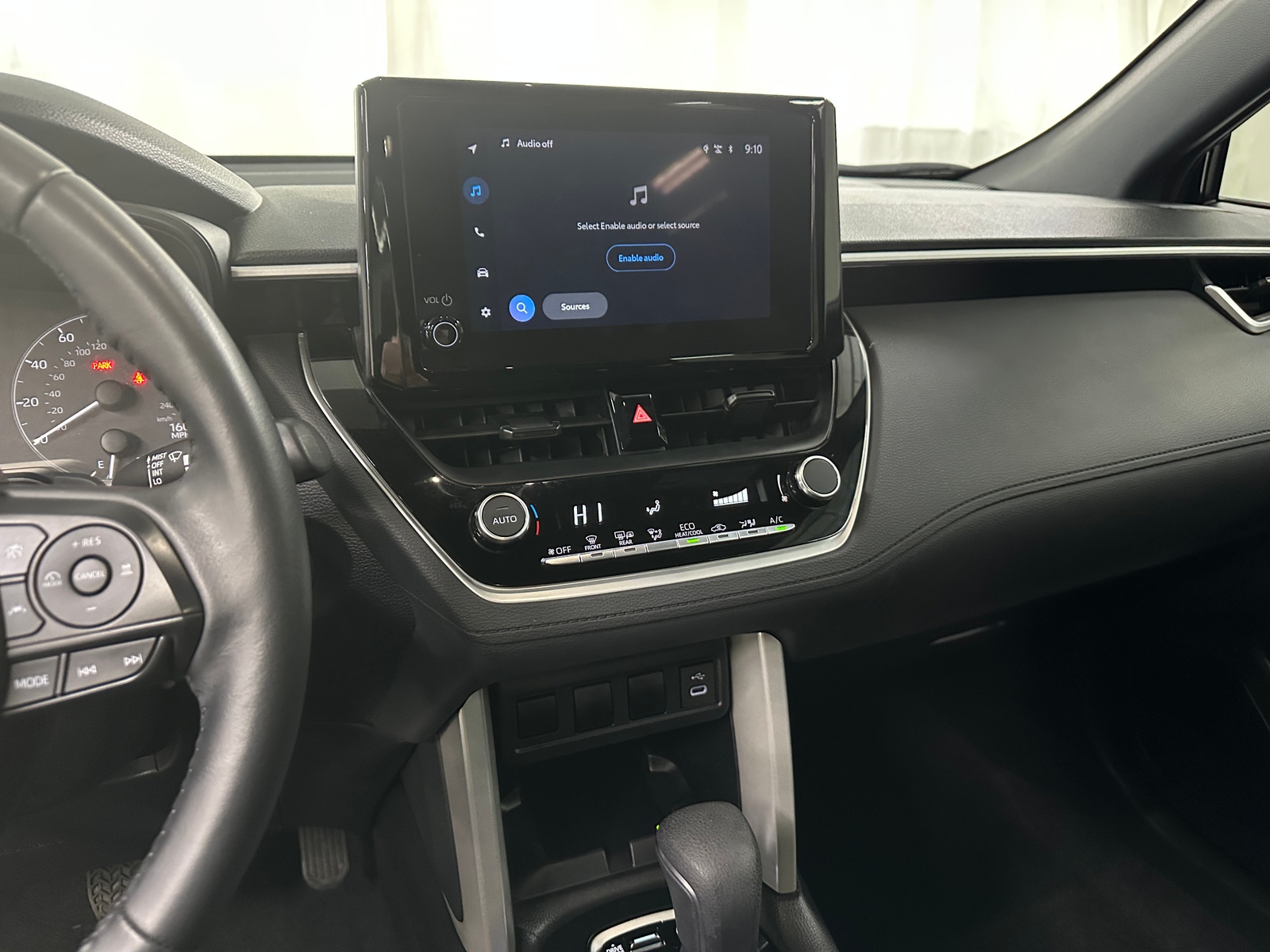 Thumbnail: 2025 Toyota Corolla Cross - 4