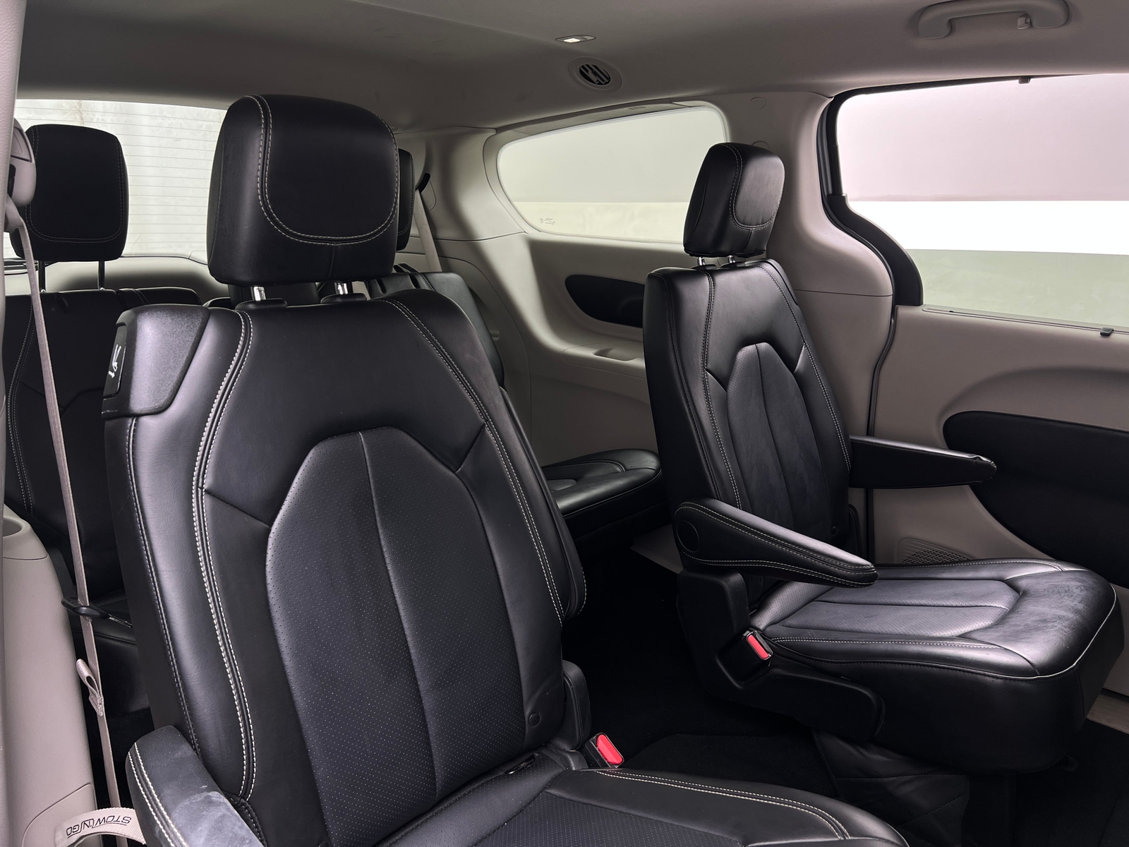 Thumbnail: 2024 Chrysler Pacifica - 5