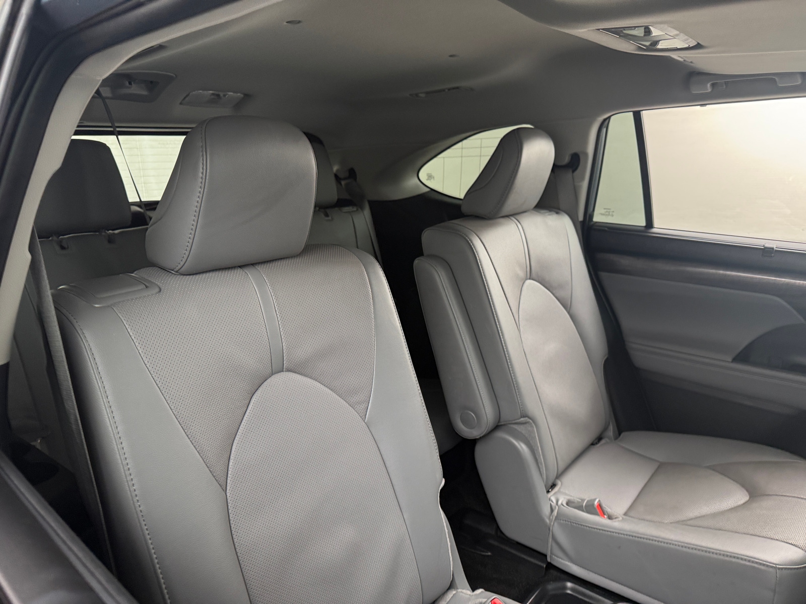 Thumbnail: 2024 Toyota Highlander - 5